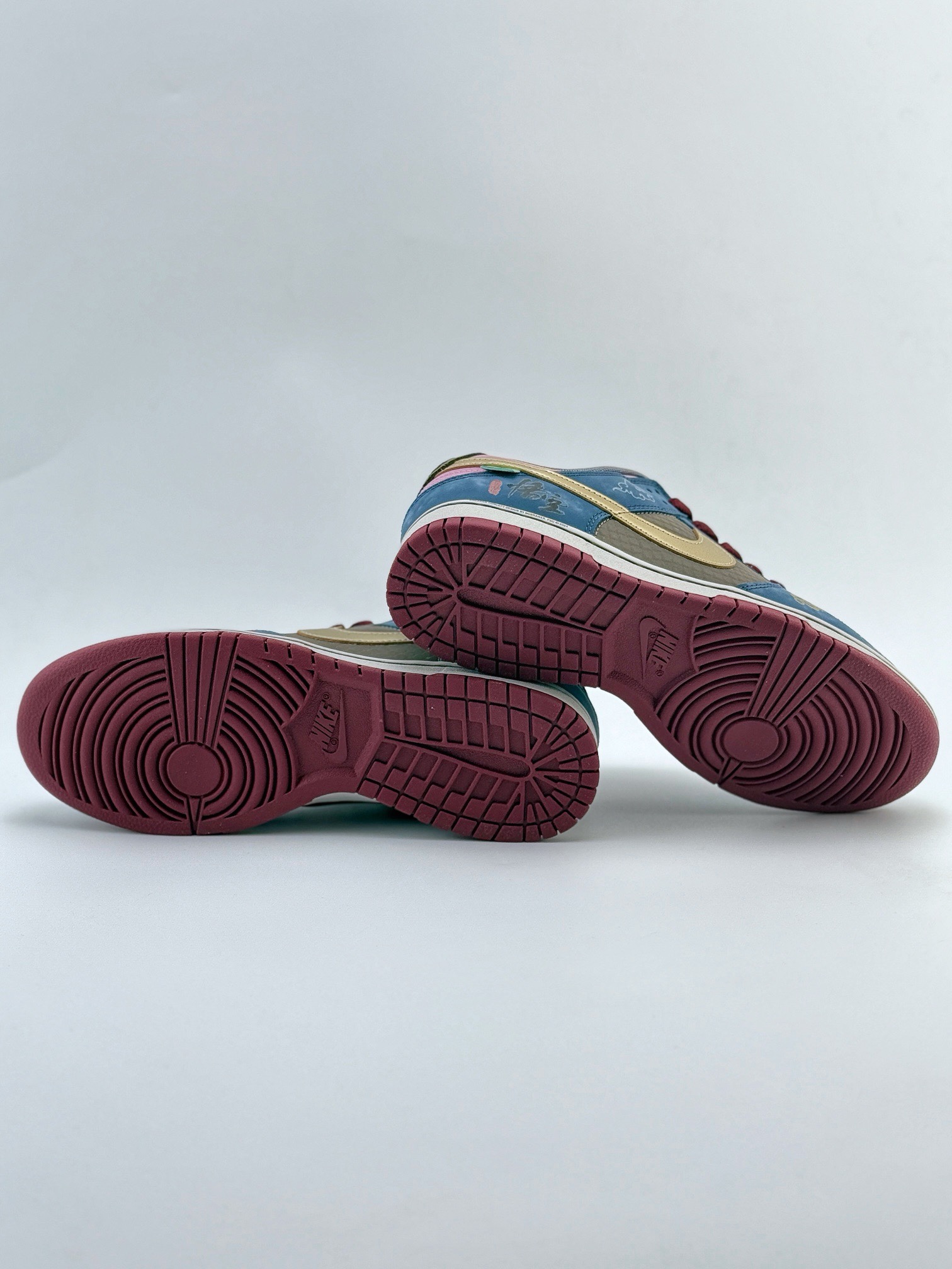 SB Dunk Low 黑神話悟空 祥雲龍紋