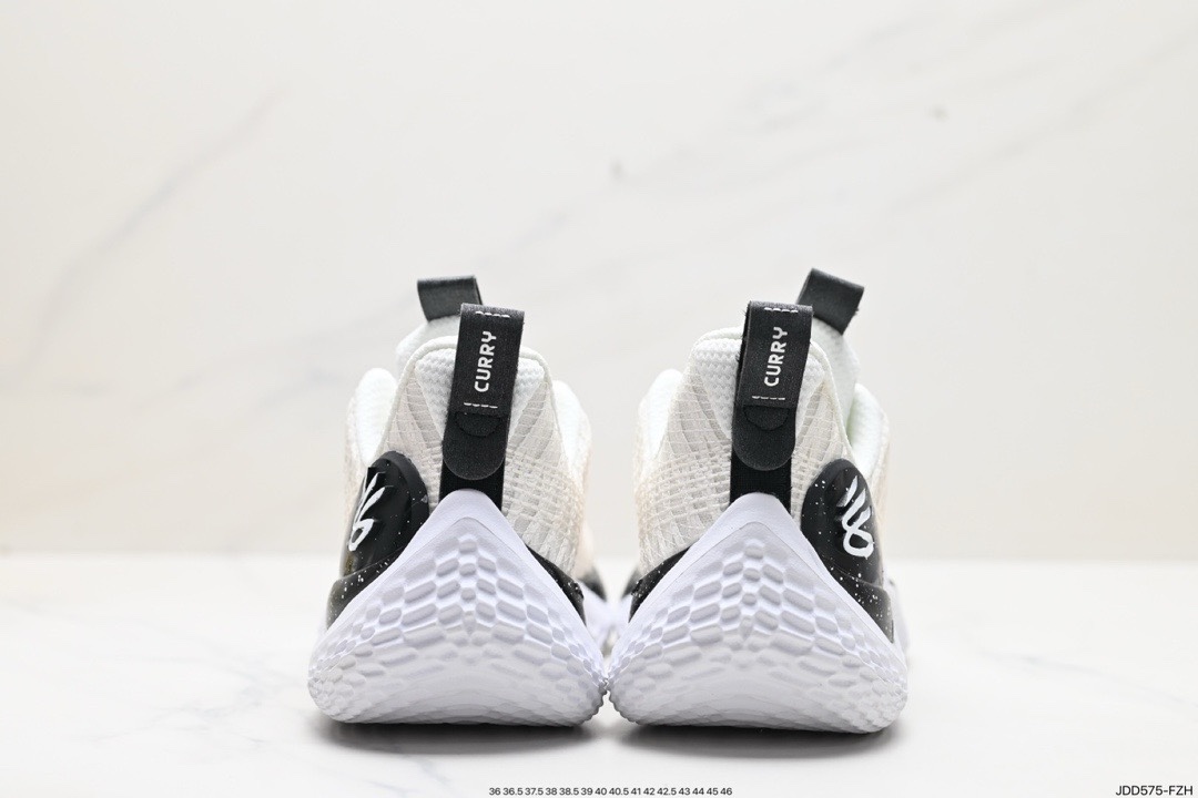 Under Armour Curry 10「系列」