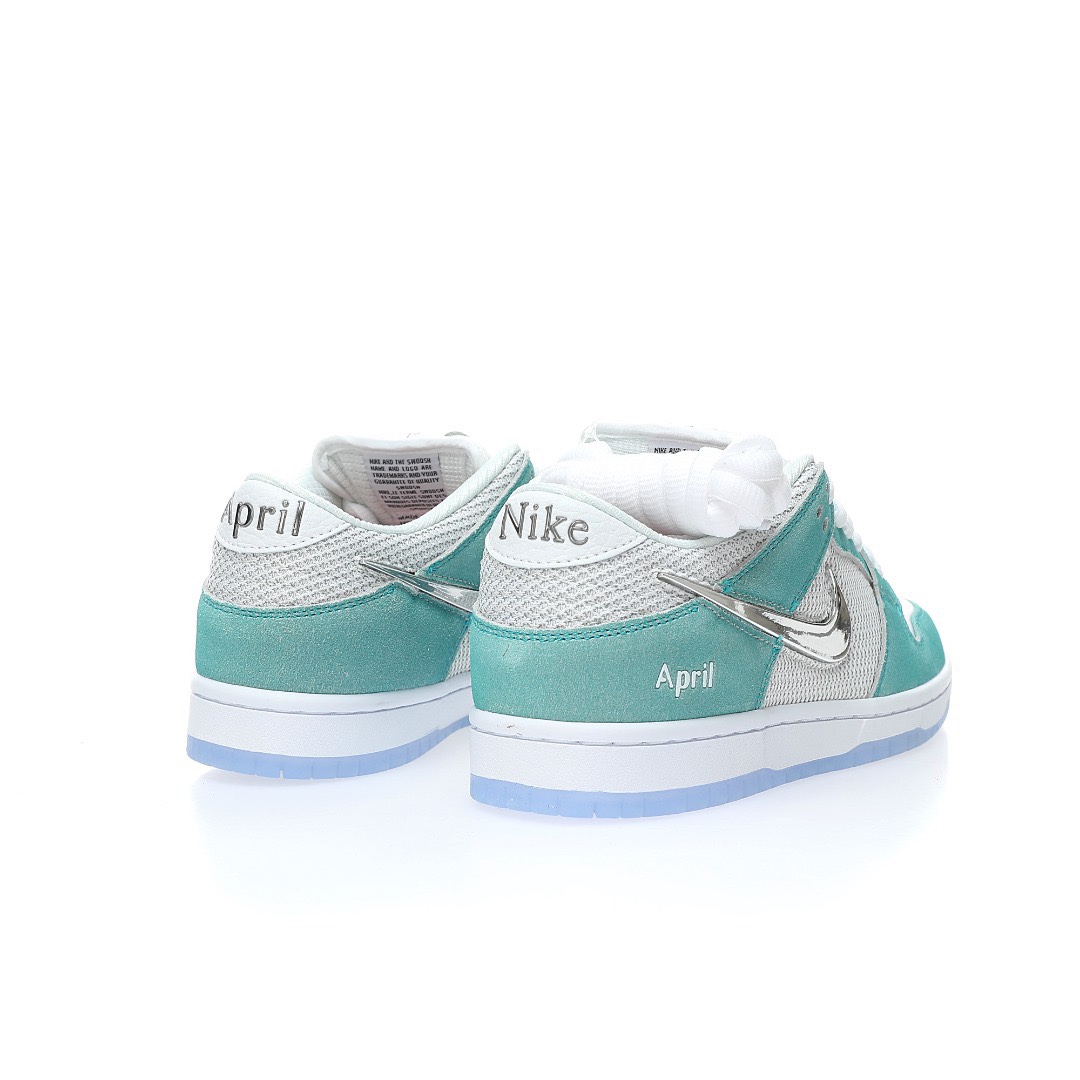 Dunk Low  X April Skateboards