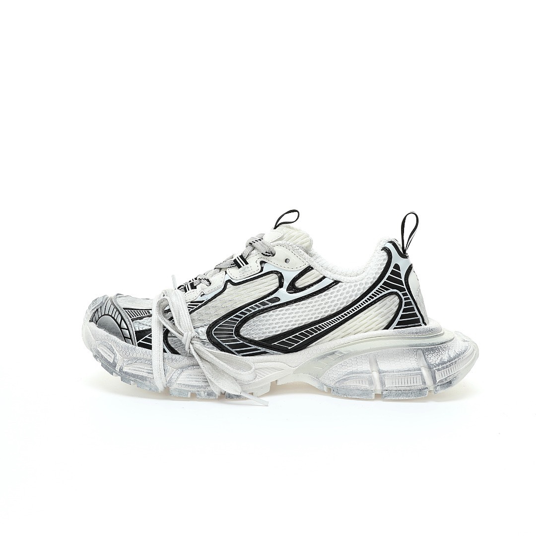 BALENCIAGA 3XL Sneakers 3+