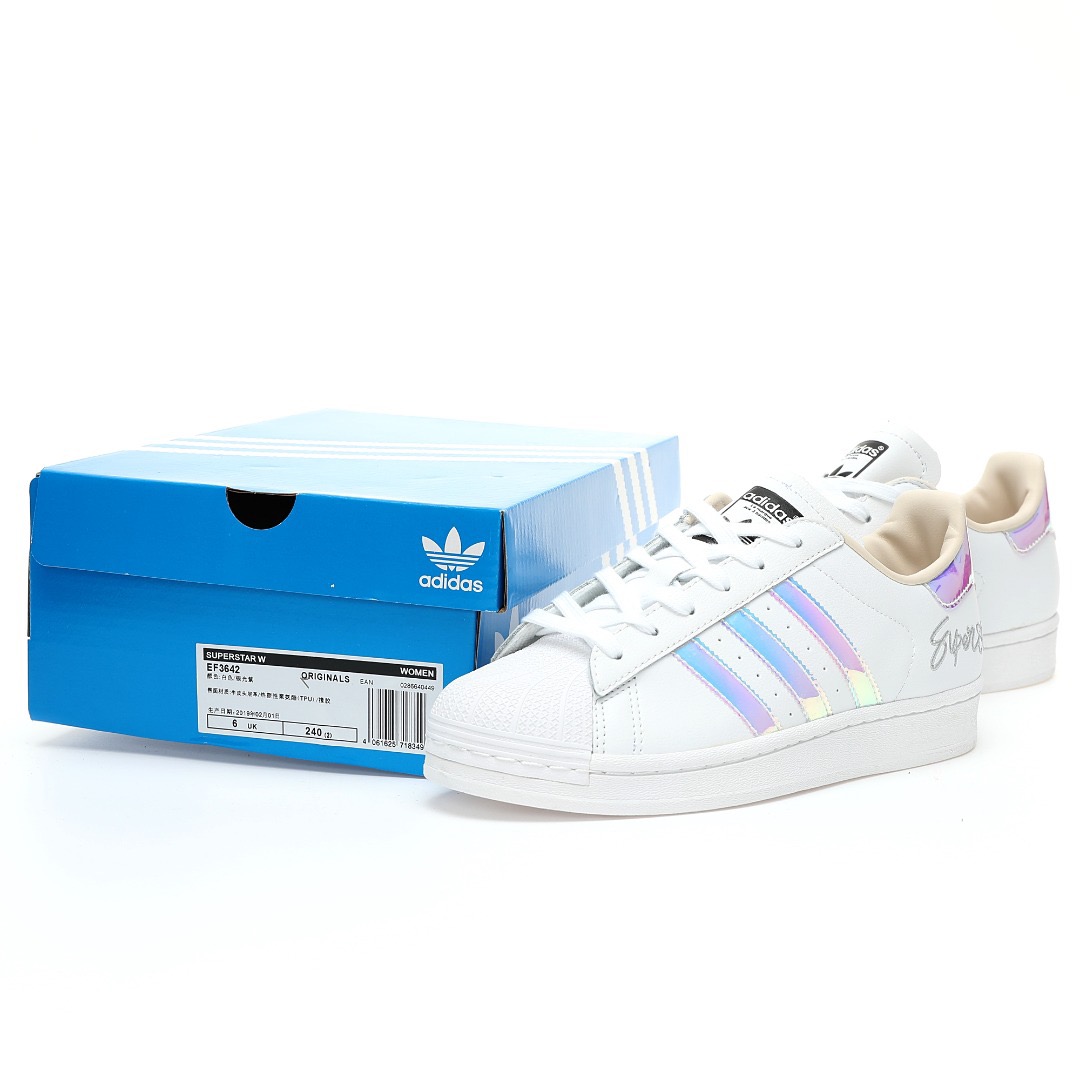 Adidas「貝殼頭」