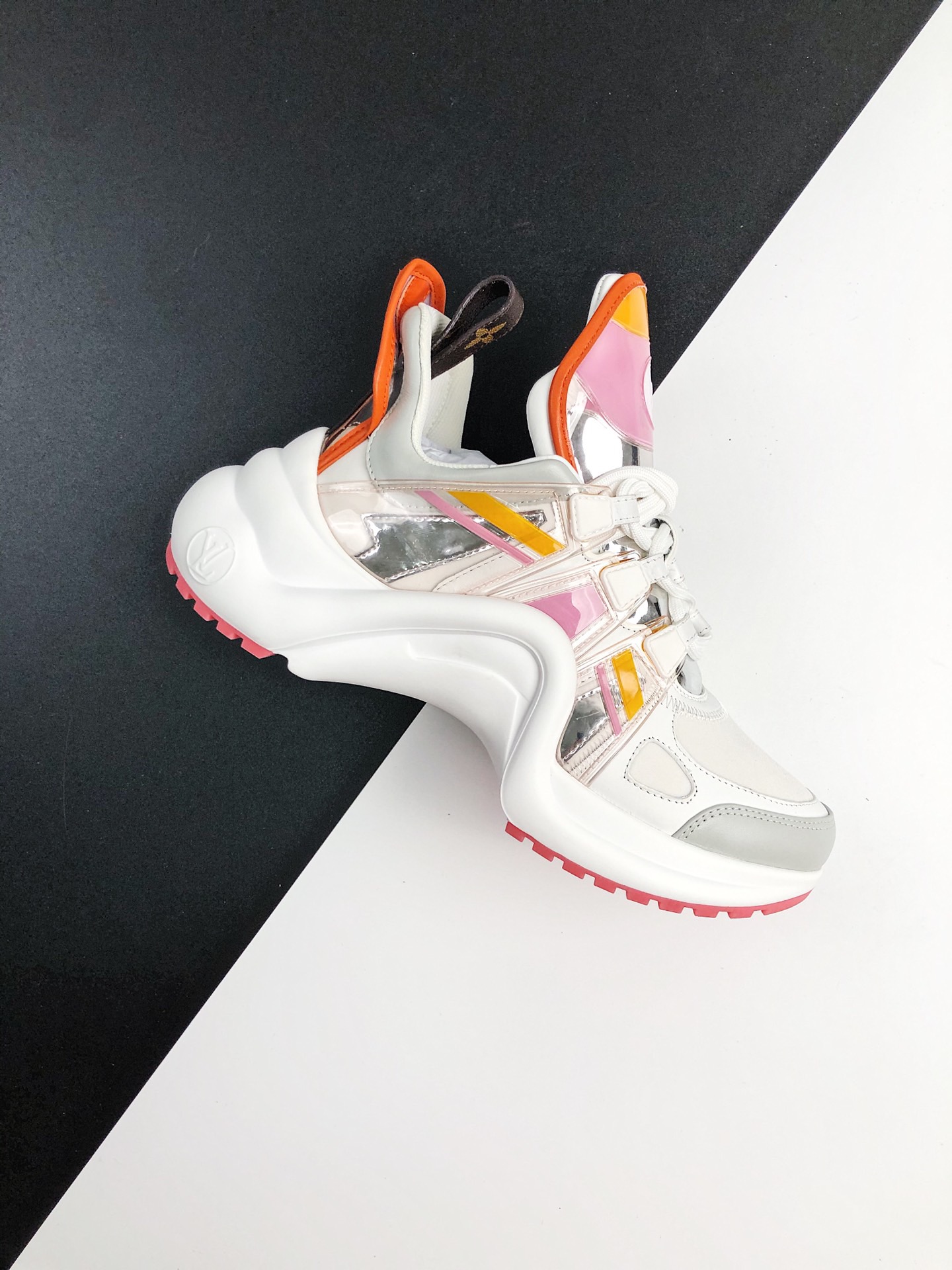 LOUIS VUITTON Archlight