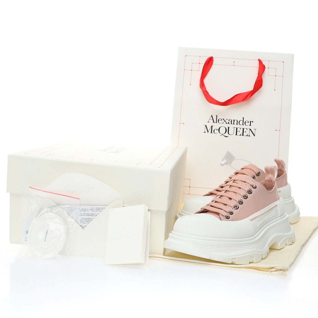 Chunky Tread Slick Low Sneakers