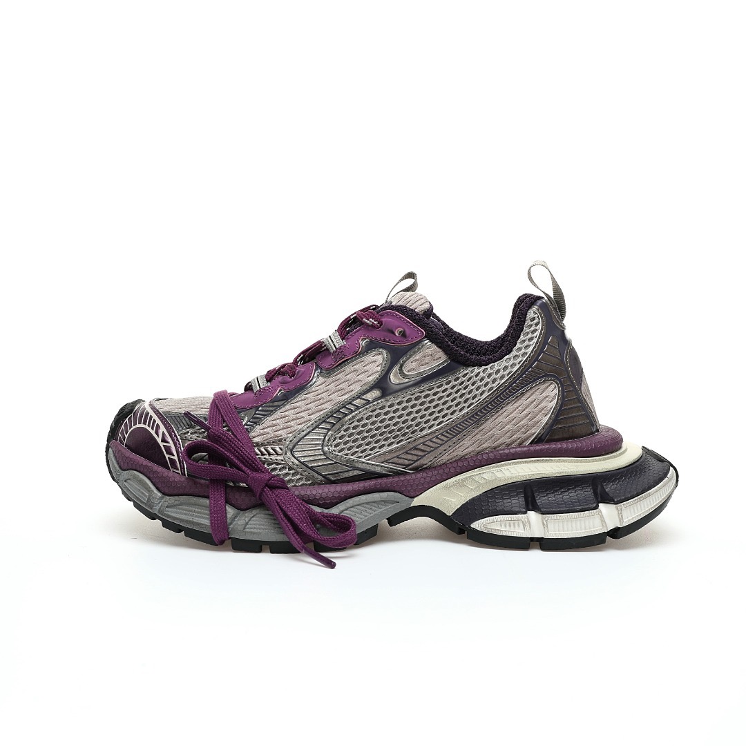 BALENCIAGA 3XL Sneakers 3+