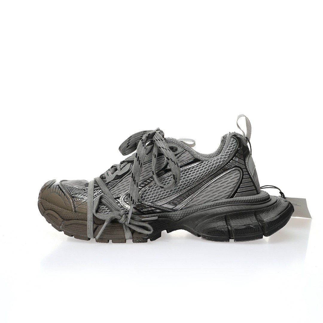 BALENCIAGA 3XL Sneakers 3+