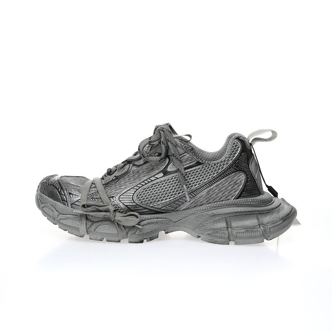 BALENCIAGA 3XL Sneakers 3+
