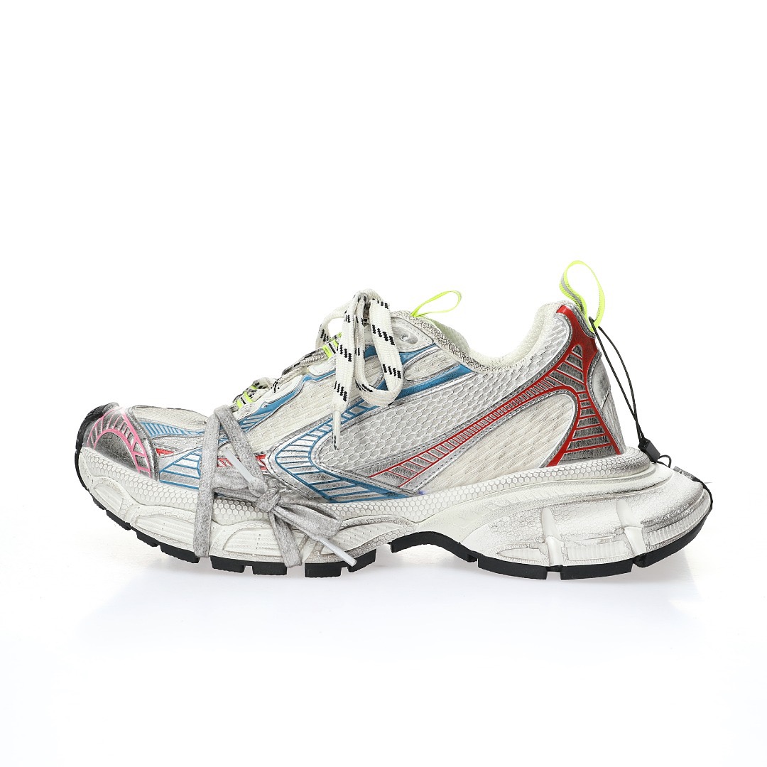 BALENCIAGA 3XL Sneakers 3+