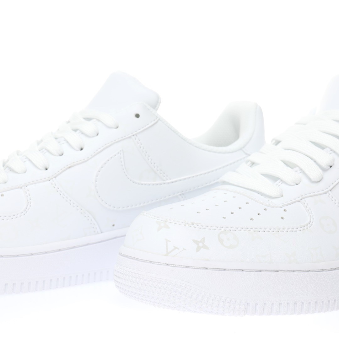 Louis Vuitton x Air Force 1紫外線色變
