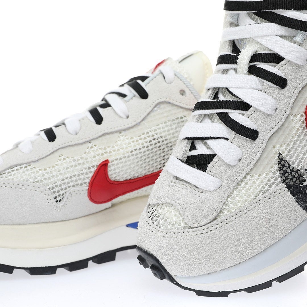 Sacai x Nike VaporWaffle 3.0"Red Neptune Green"