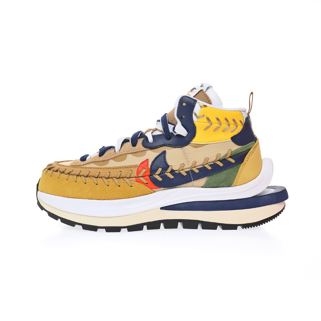 Jean Paul Gaultier x Sacai x Nike VaporWaffle High"Black/White"