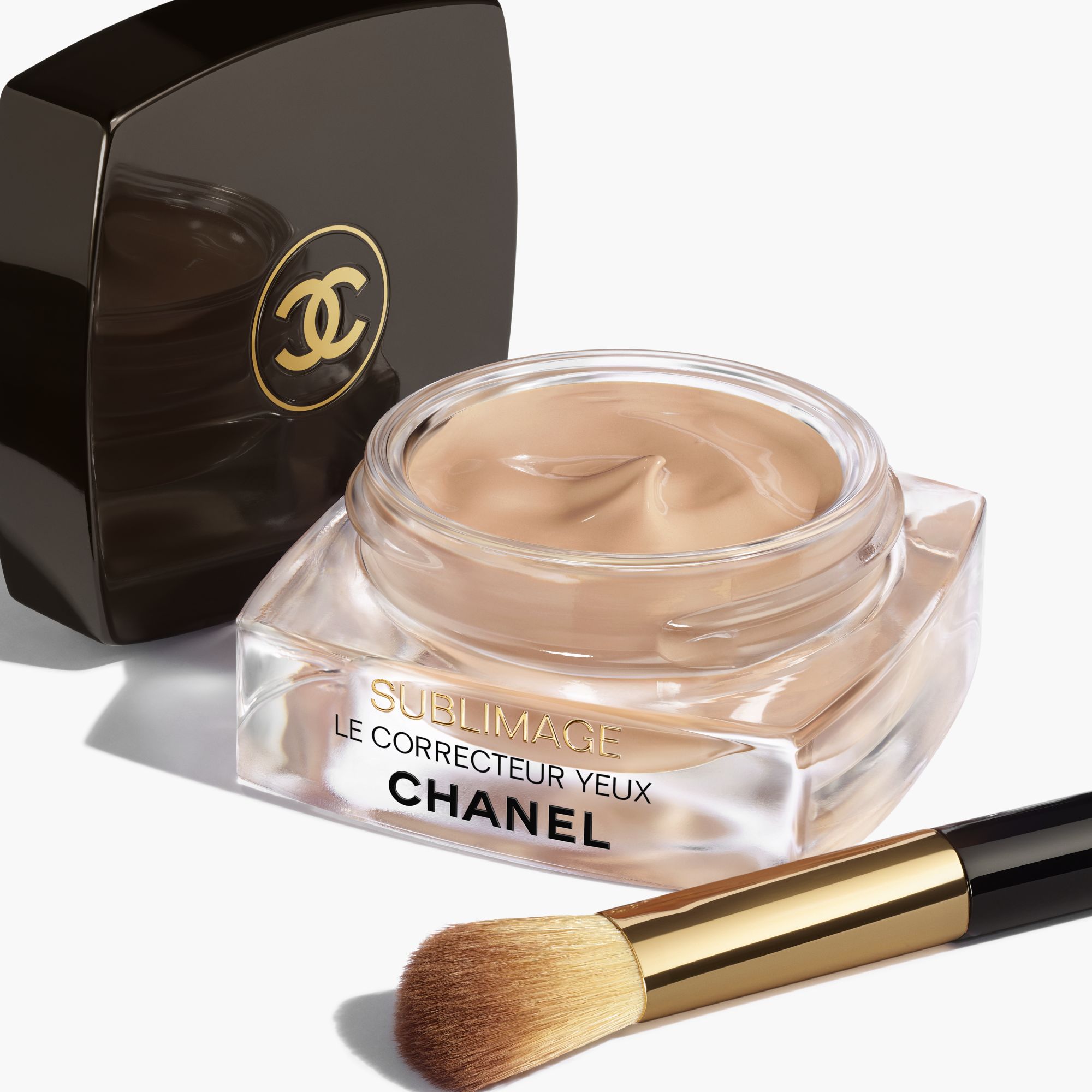 CONCEALER YANG MERAWAT SEKALIGUS MENCERAHKAN KULIT