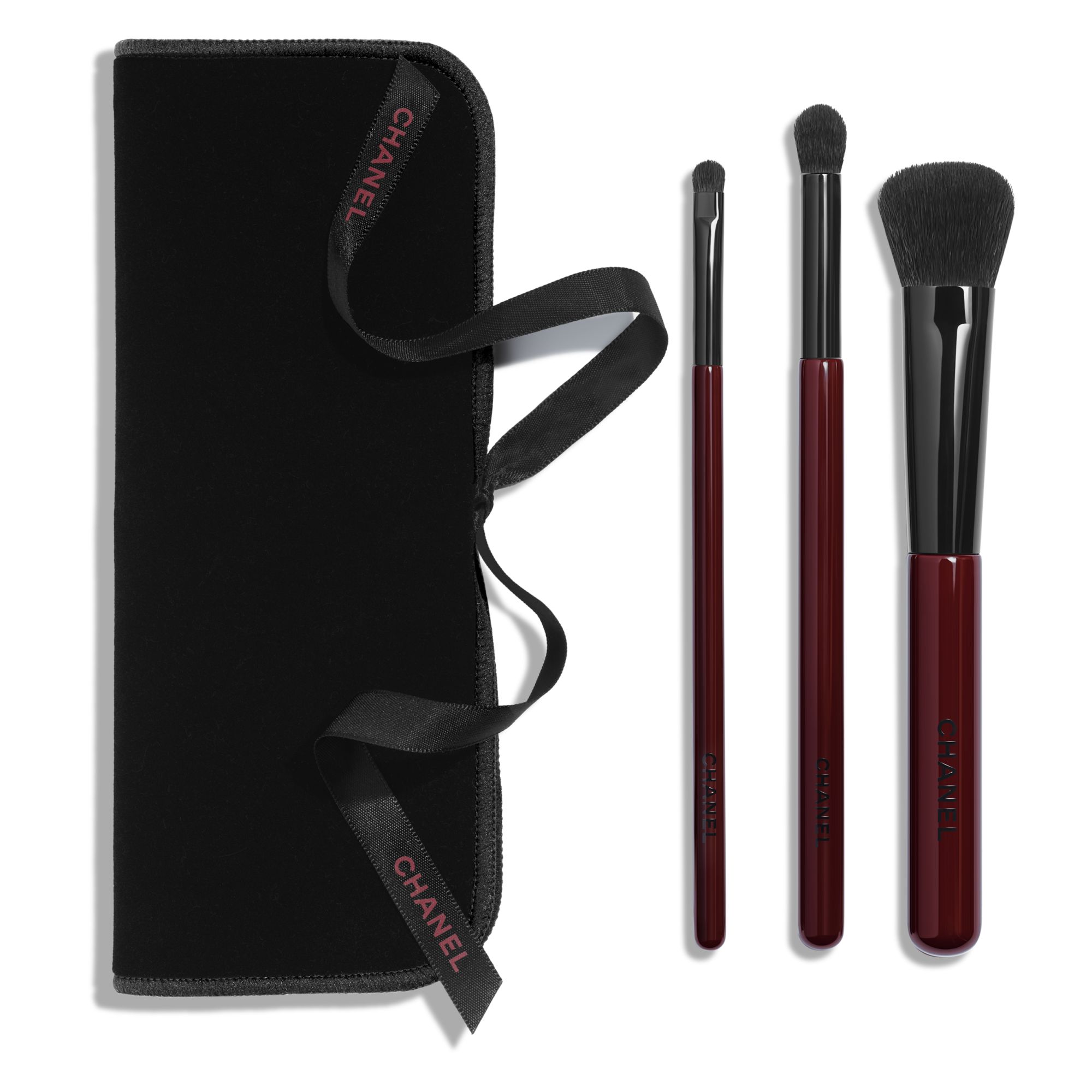 CHANEL LES PINCEAUX ROUGE NOIR ブラシセット LES PINCEAUX ROUGE NOIR - 3 BRUSH MAKEUP PROFESIONAL EDISI TERBATAS