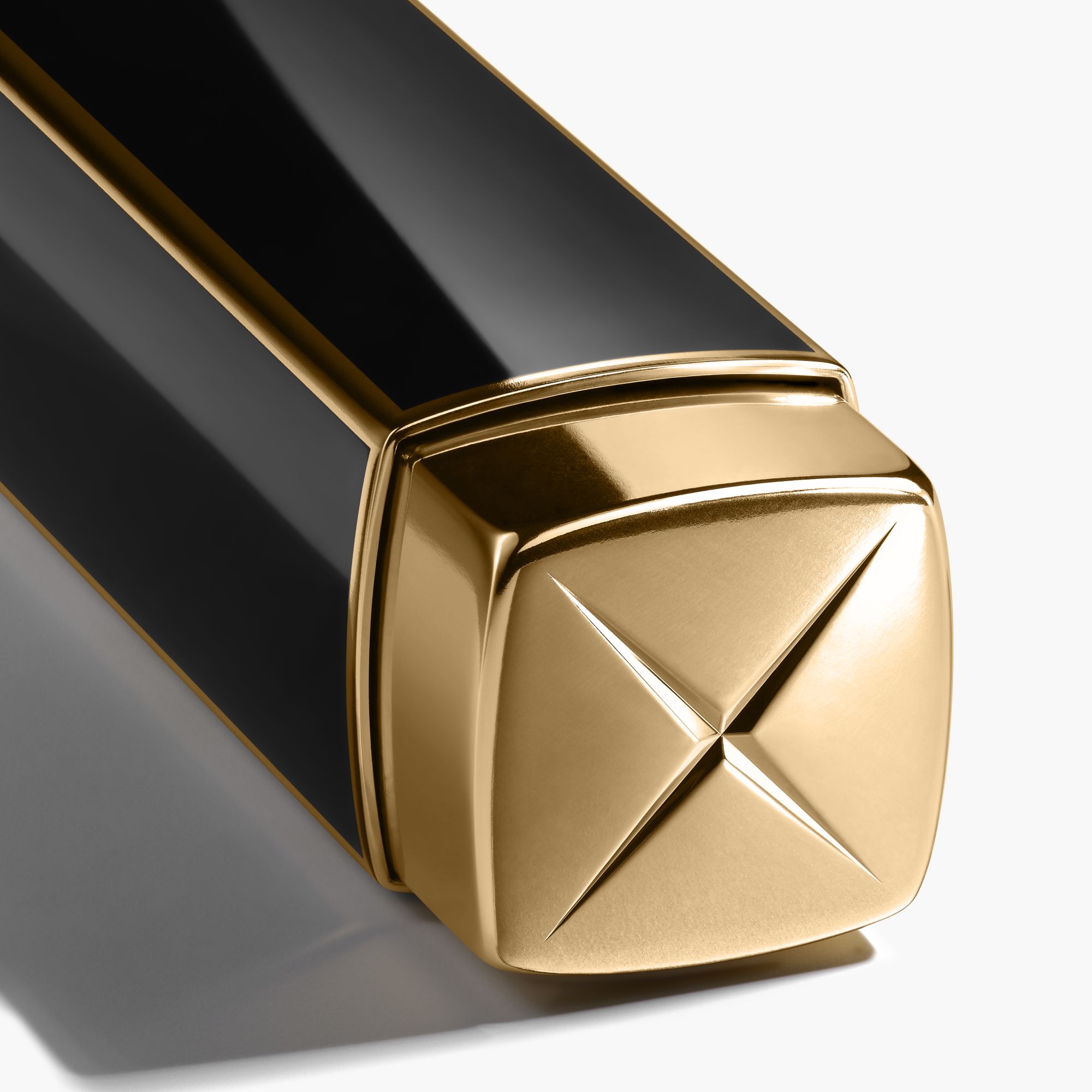 EDISI TERBATAS - LIPSTIK MATTE BERKILAU