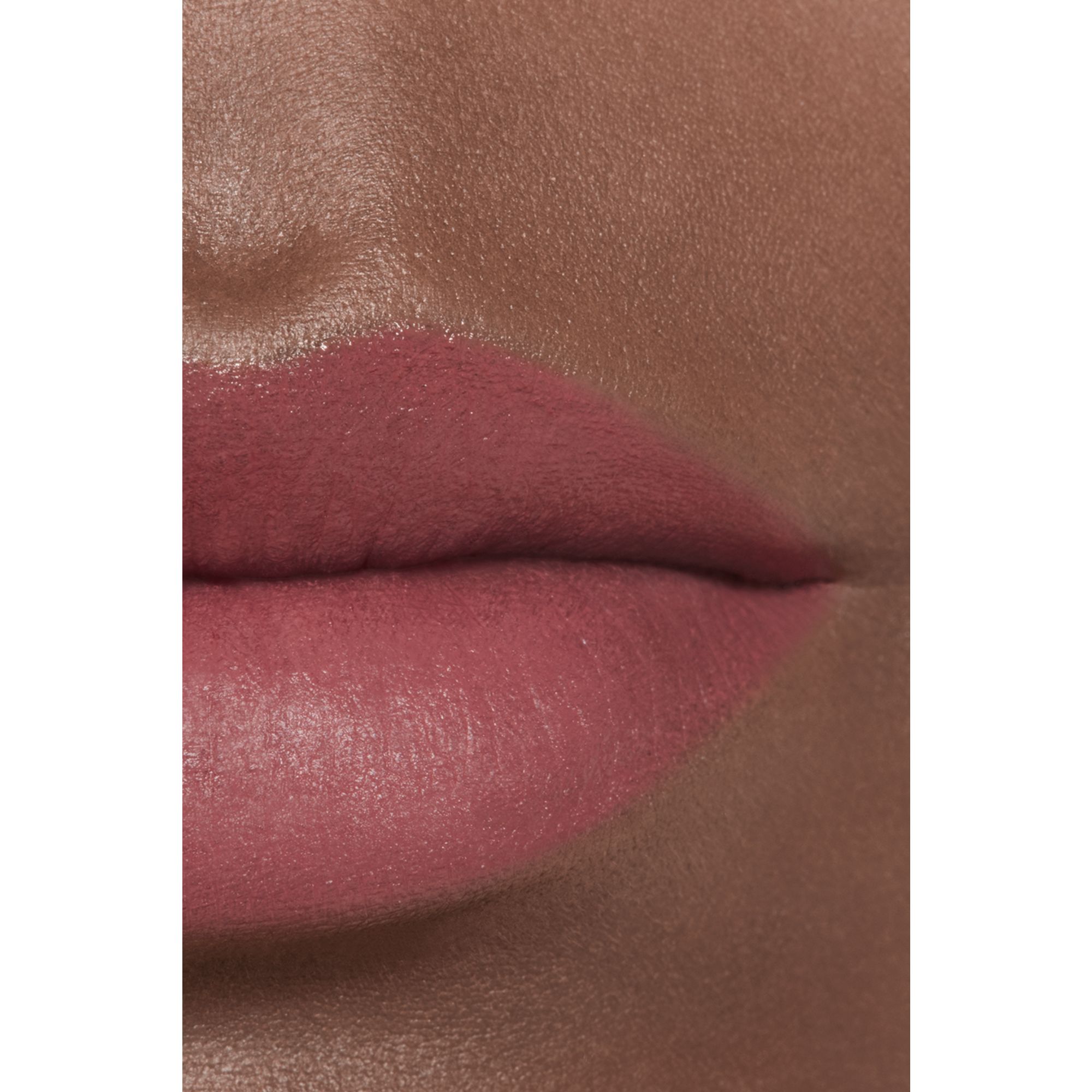 EDISI TERBATAS - LIPSTIK MATTE BERKILAU