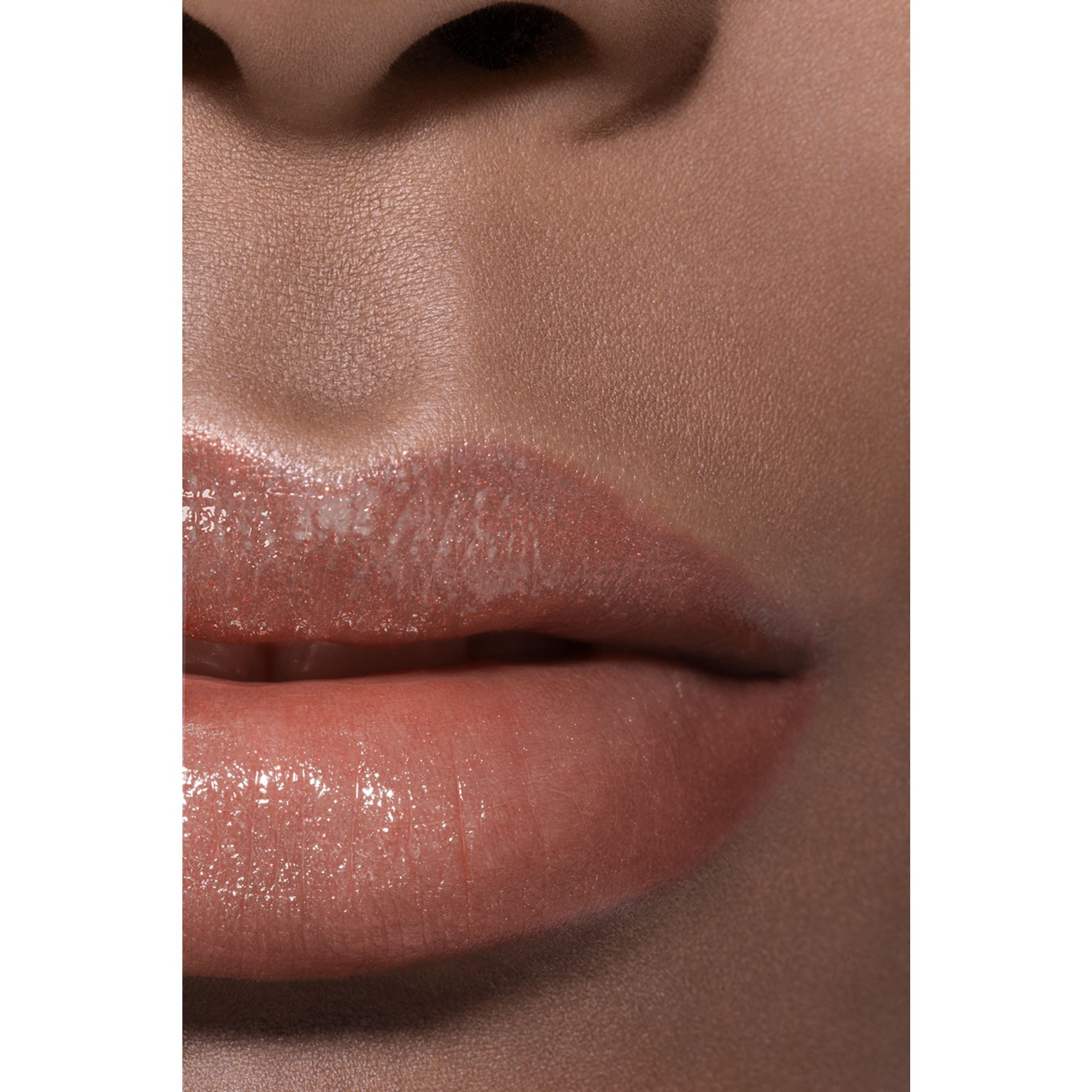 LIP BALM YANG MELEMBAPKAN DAN MEMPERCANTIK BIBIR