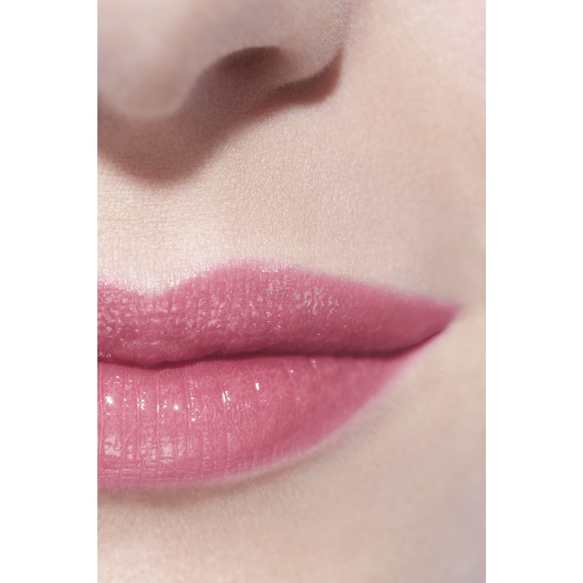 LIP BALM YANG MELEMBAPKAN DAN MEMPERCANTIK BIBIR