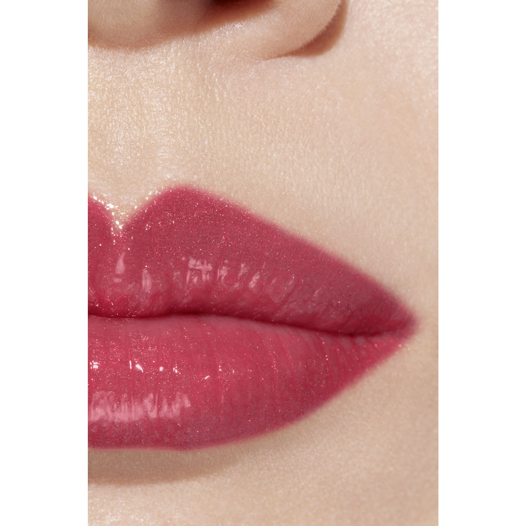LIP BALM YANG MELEMBAPKAN DAN MEMPERCANTIK BIBIR