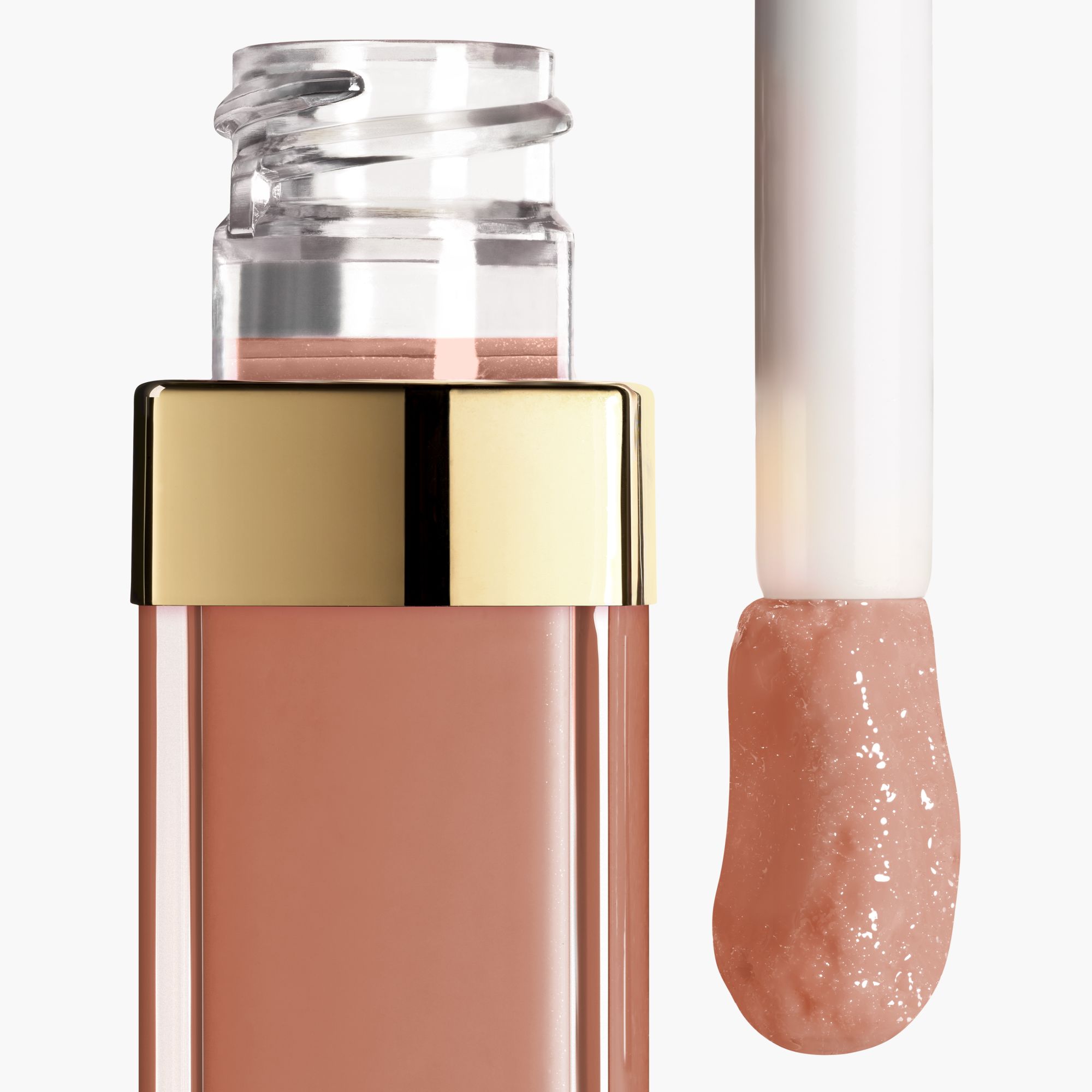 LIP GLOSS BERKILAU INTENS YANG MELEMBAPKAN DAN MENGHALUSKAN
