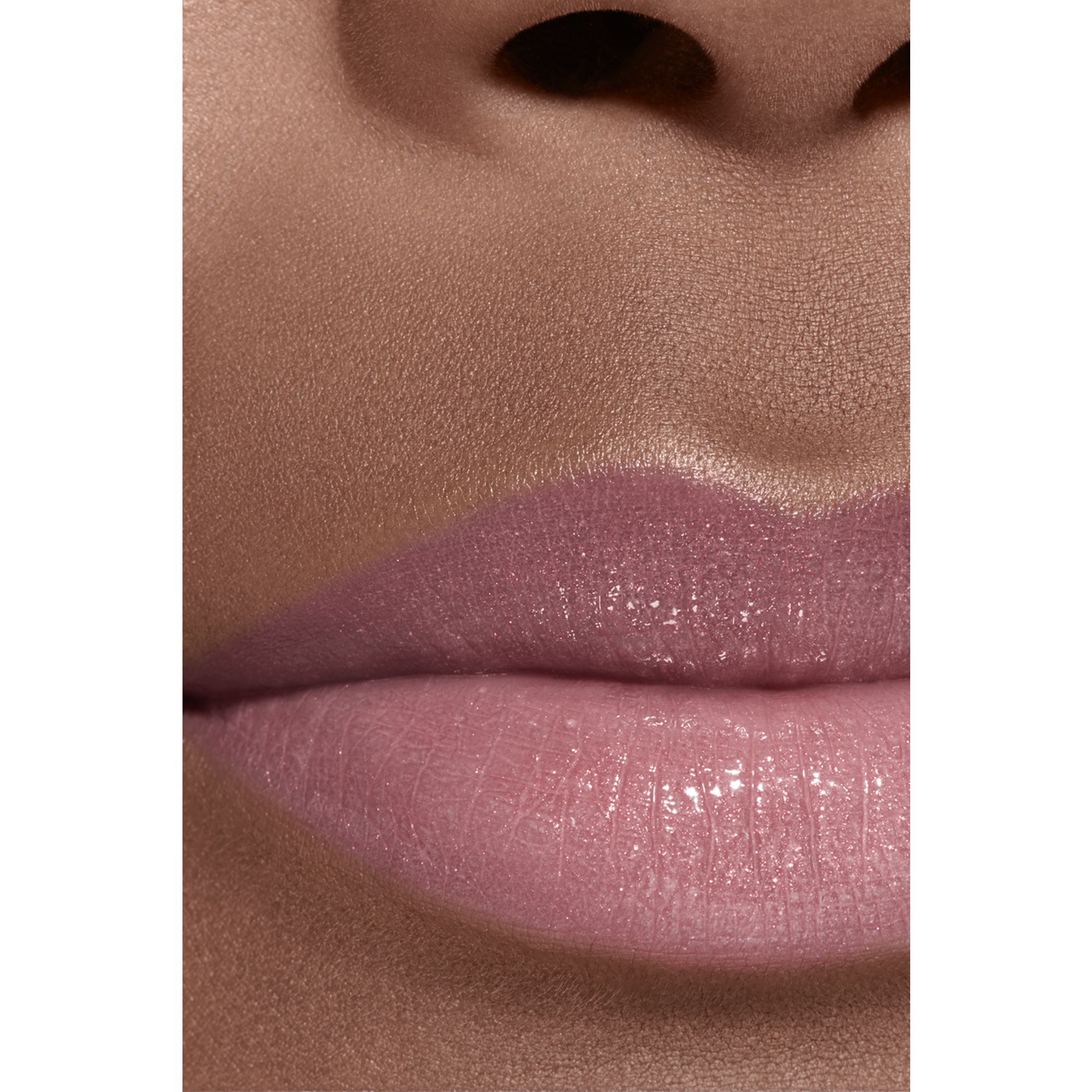 LIP BALM YANG MELEMBAPKAN DAN MEMPERCANTIK BIBIR