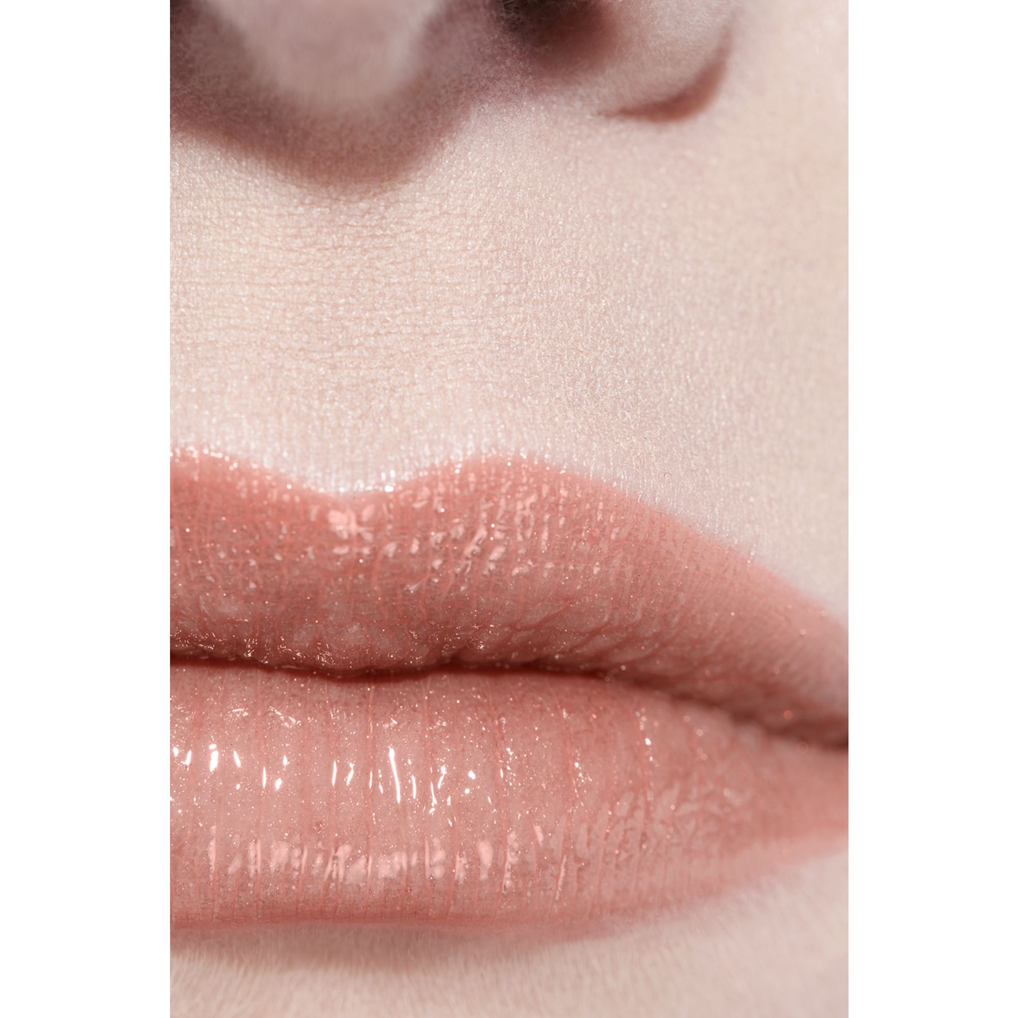 LIP BALM YANG MELEMBAPKAN DAN MEMPERCANTIK BIBIR