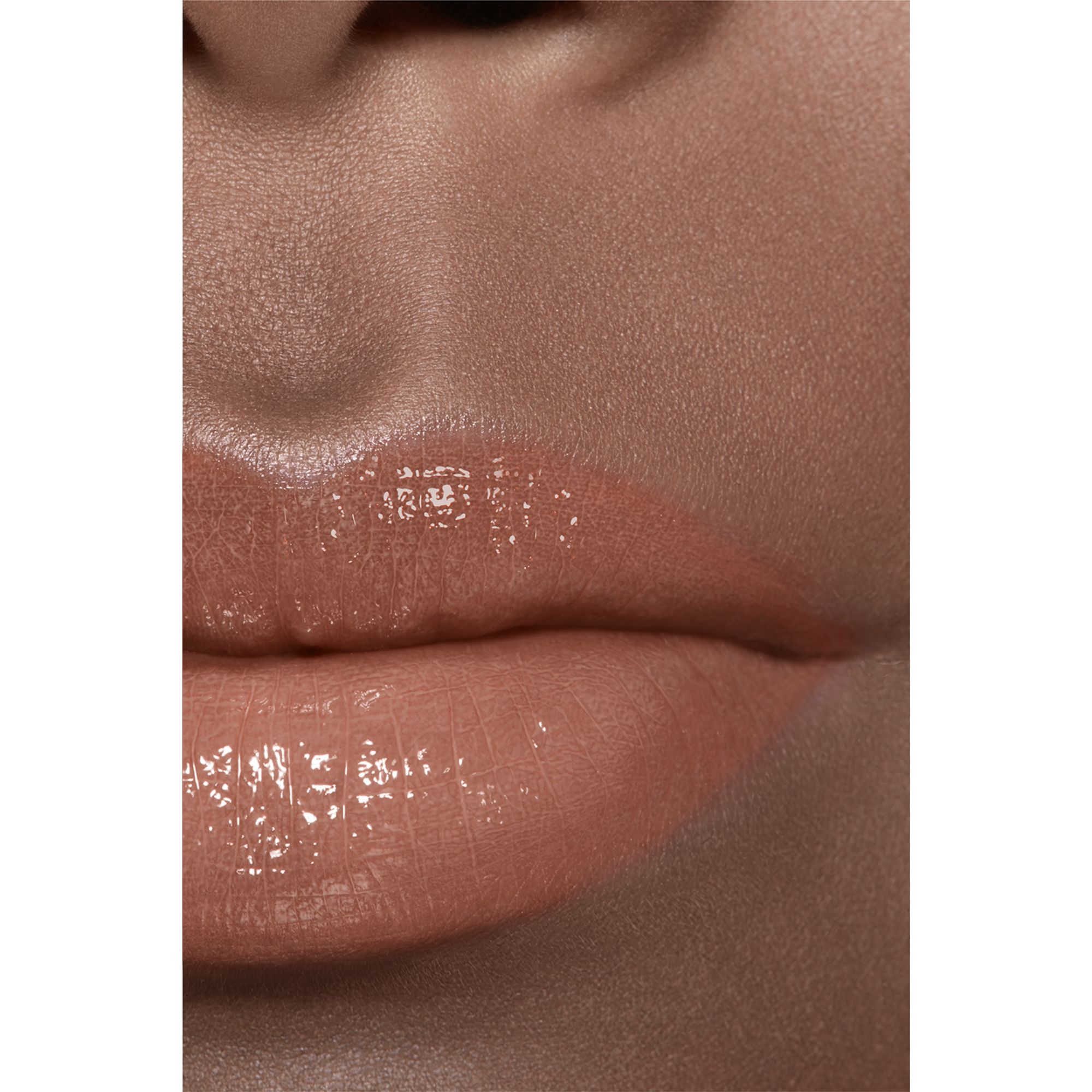 WARNA, KILAU, INTENSITAS DALAM SEKEJAP