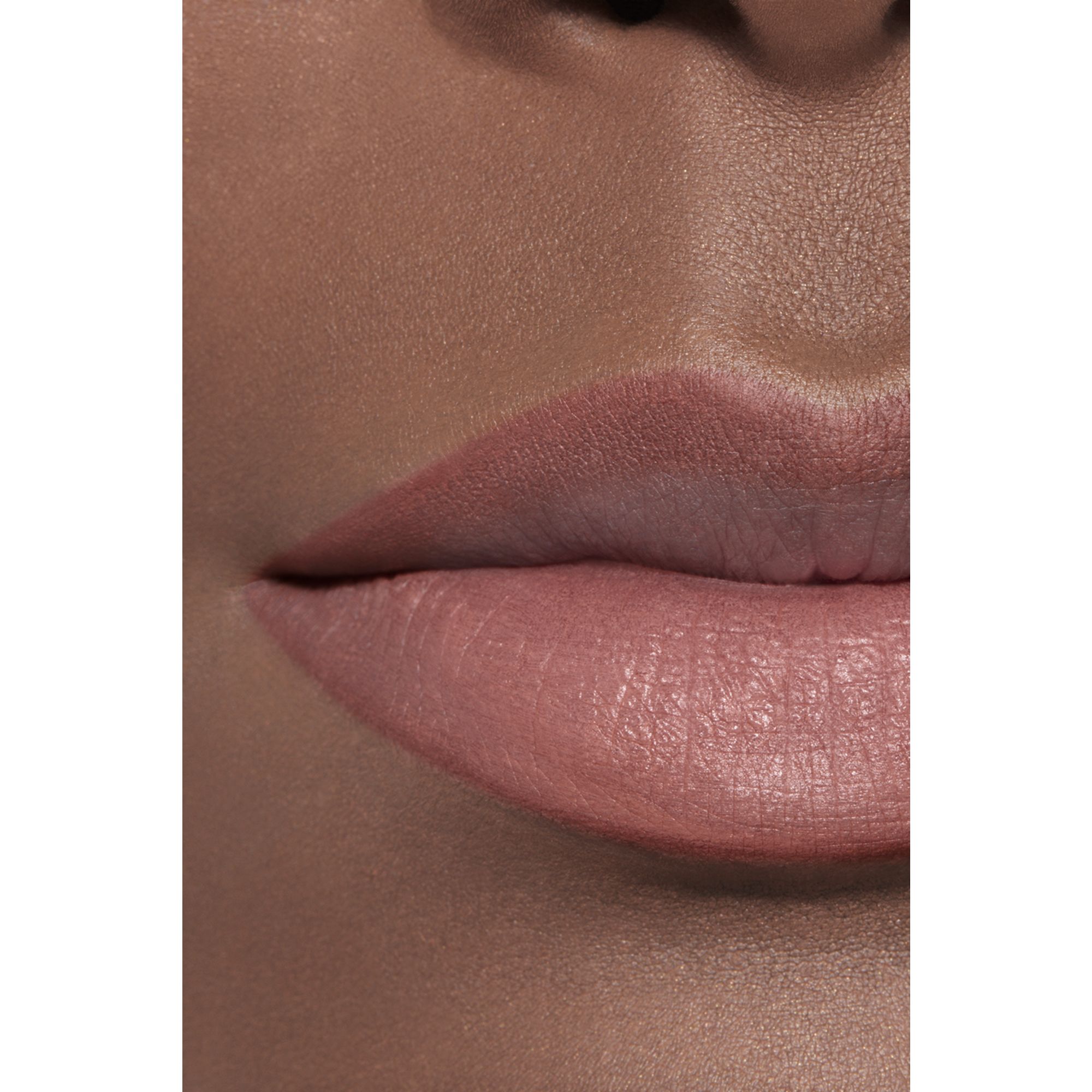 PENSIL BIBIR TAHAN LAMA