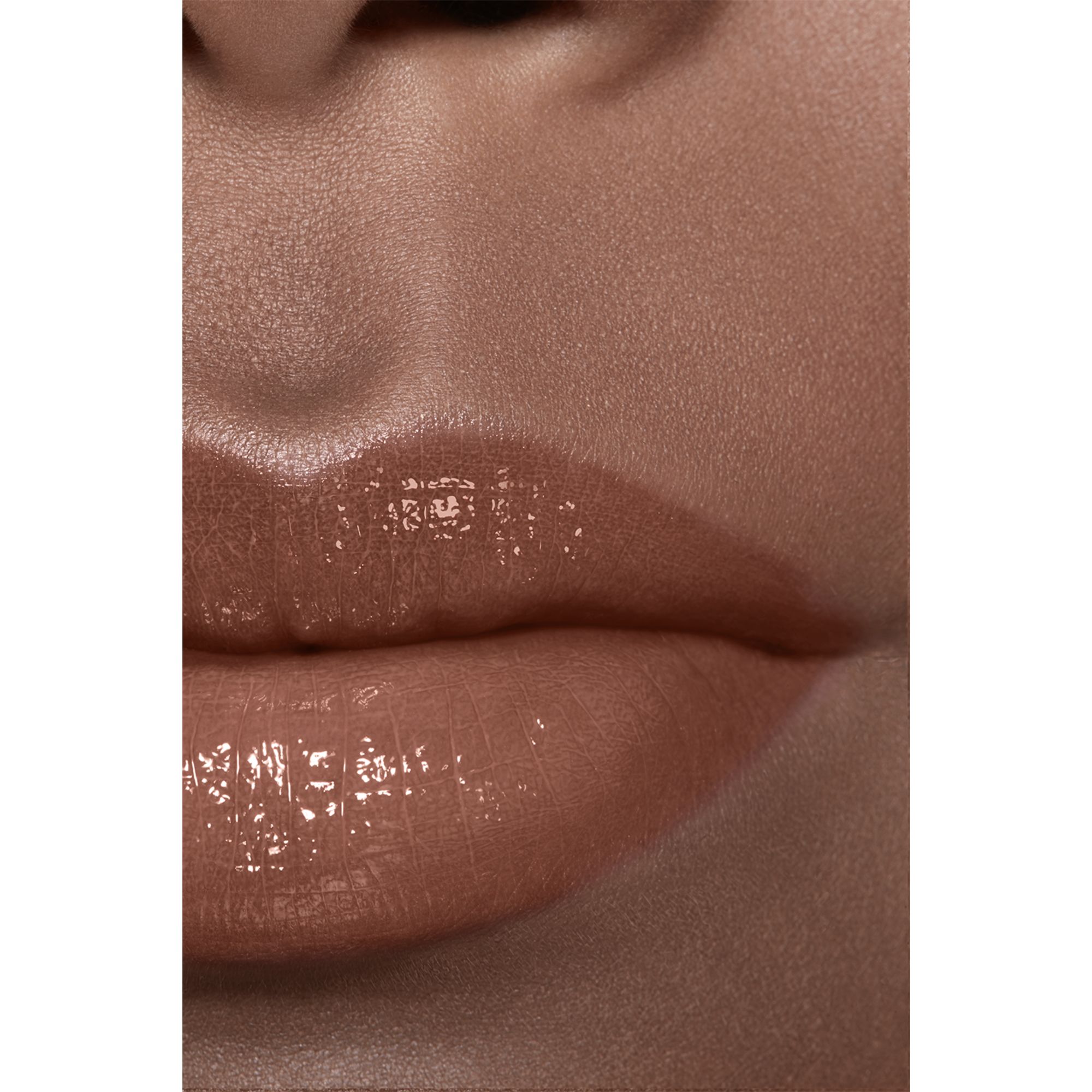 WARNA, KILAU, INTENSITAS DALAM SEKEJAP