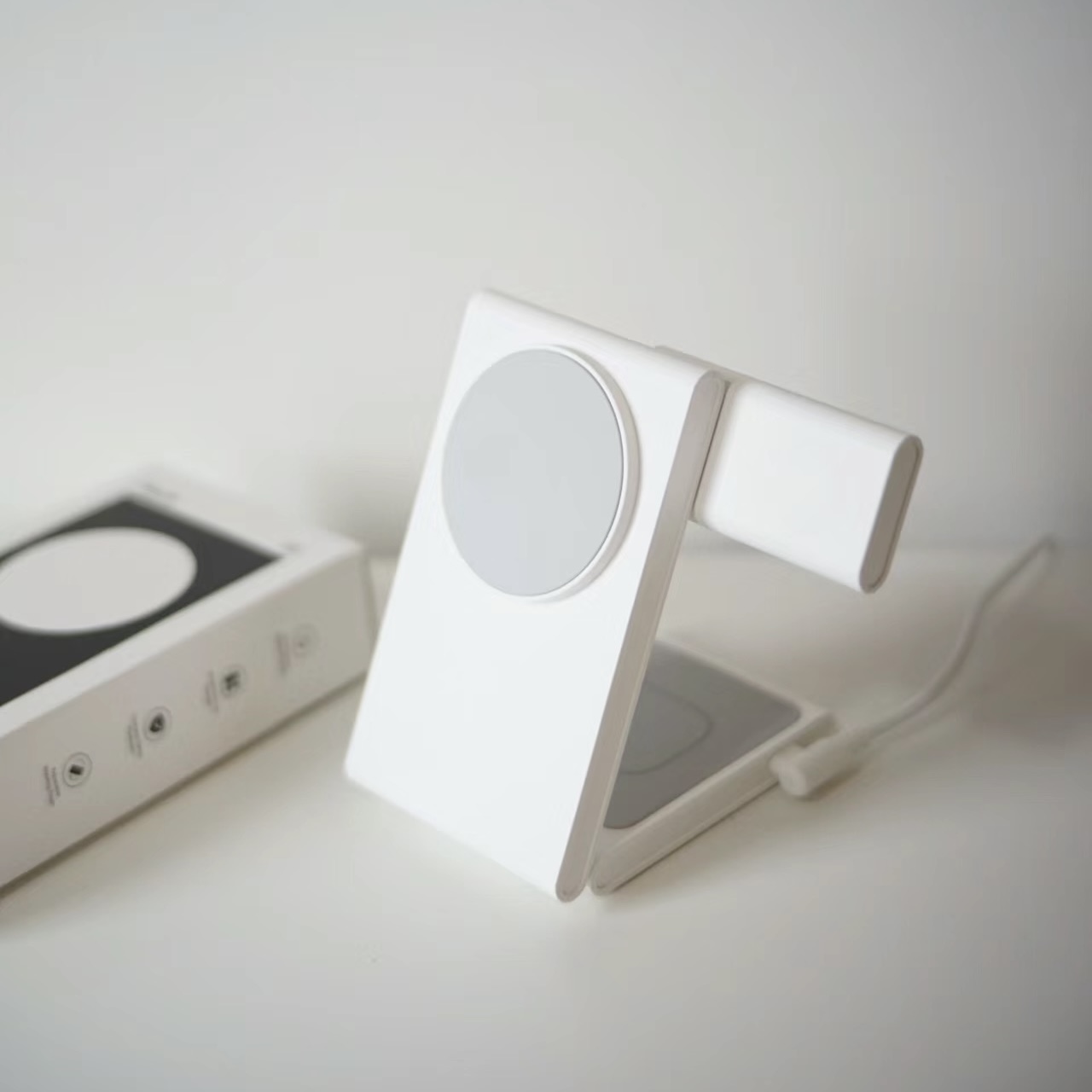 hmcase 3in1折りたたみワイヤレス充電スタンド