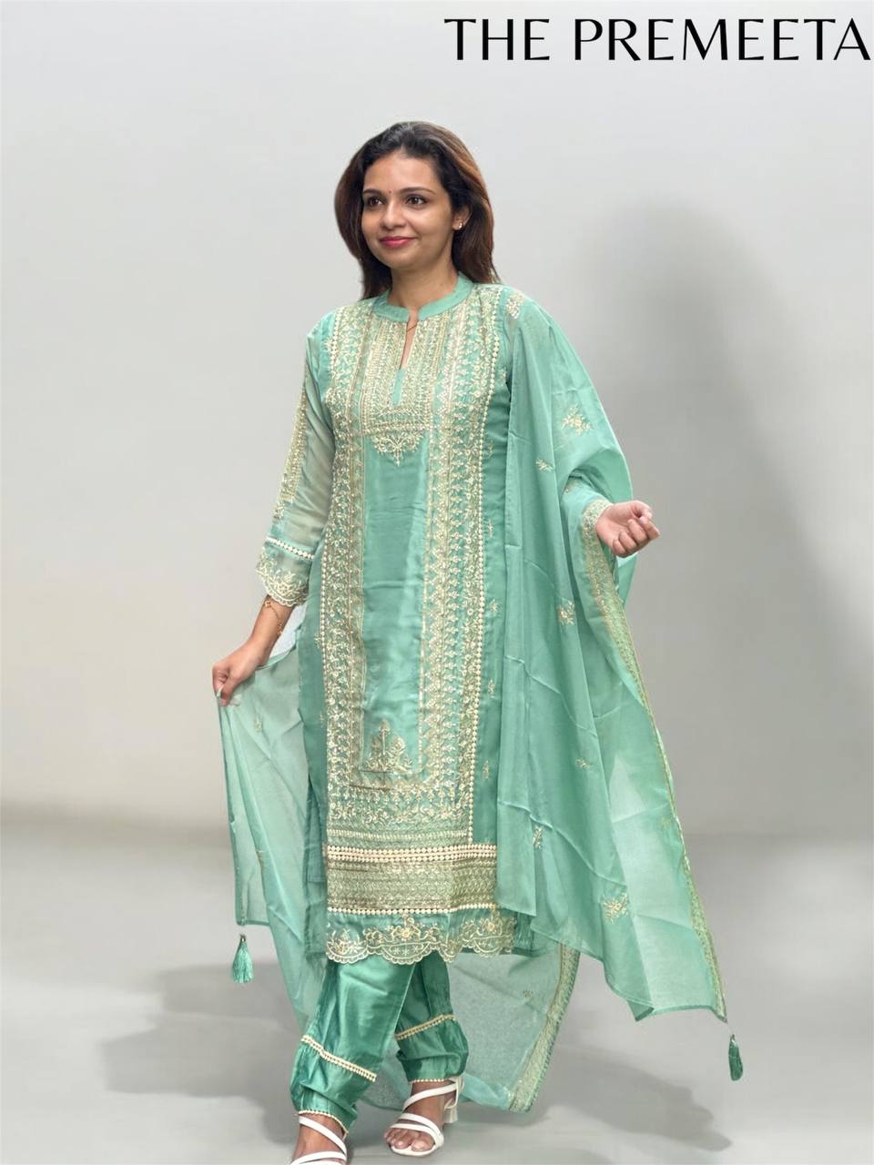 Laila Pakistani Suit