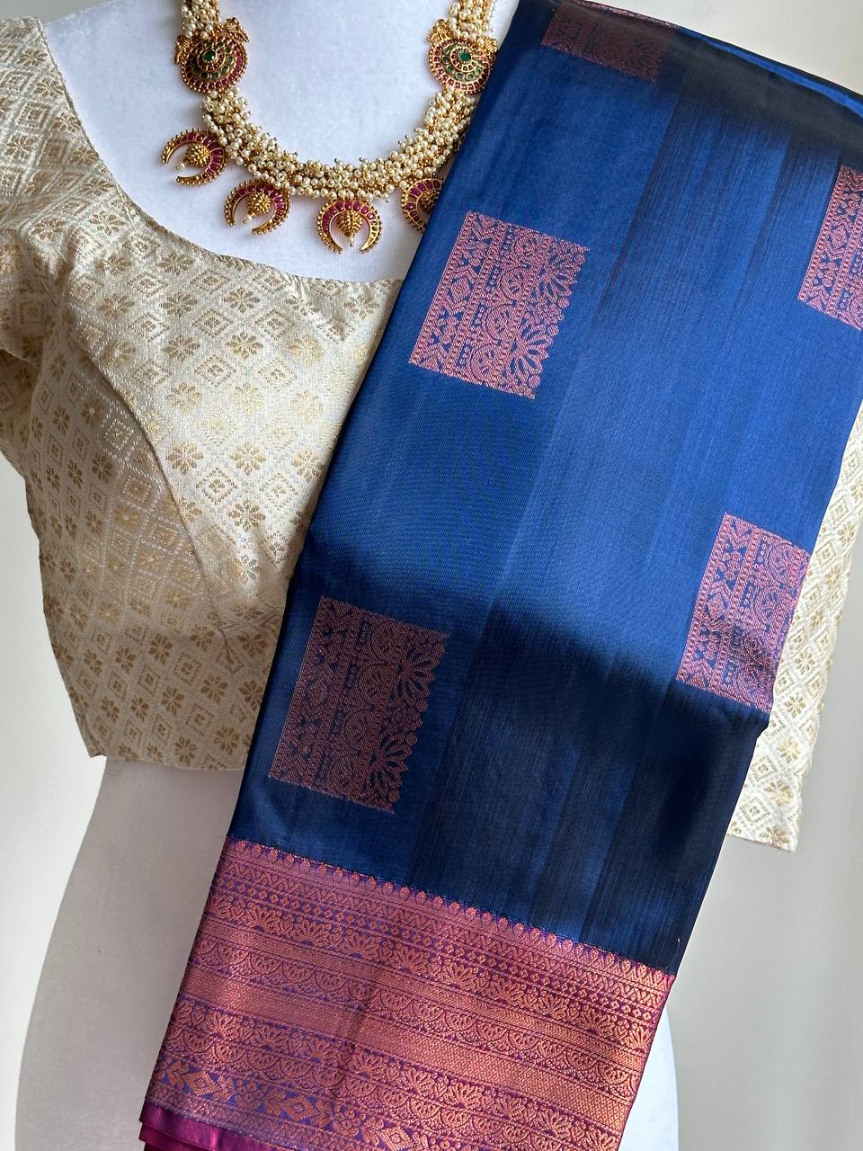 Berry Blue Zari Woven Kanchipuram Silk Saree