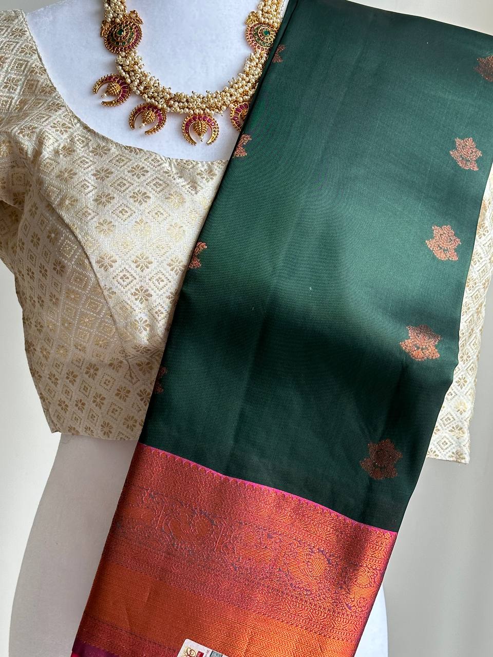 Emerald Green Zari Woven Kanchipuram Silk Saree