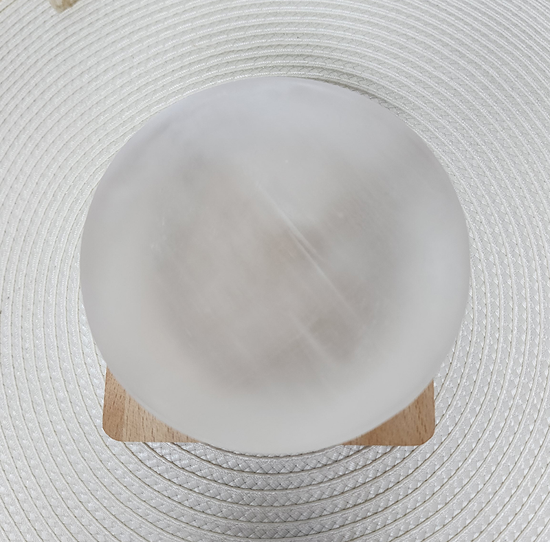 SG LOCAL - AURA HAVEN Natural White Selenite Round Bowl Appox 9.5cm to 10cm Cleansing Crystal