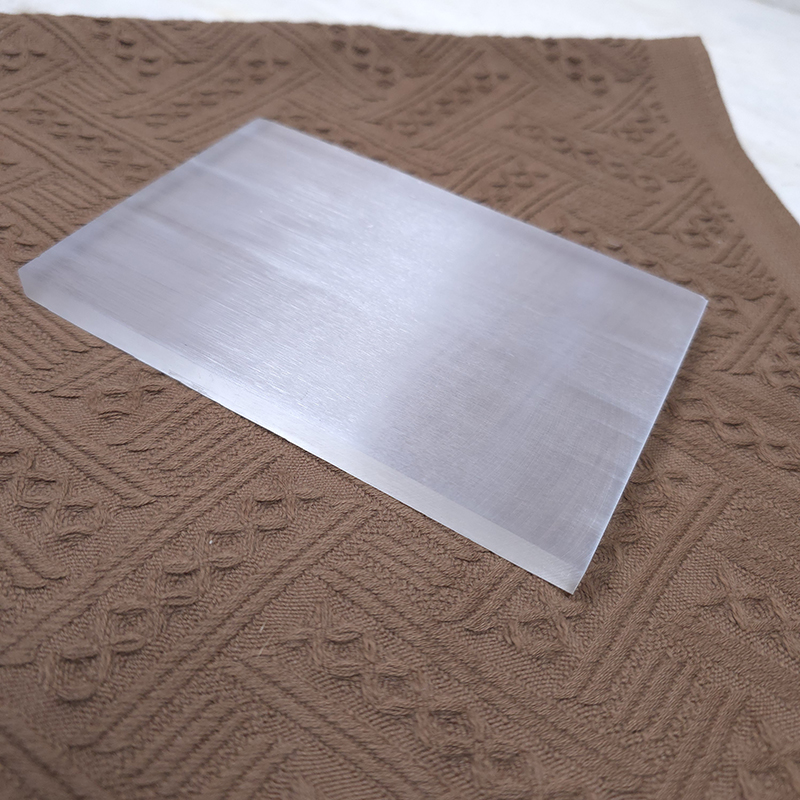 SG LOCAL - AURA HAVEN Natural White Selenite Rectangle Plate 15cm x 10cm Cleansing Crystal