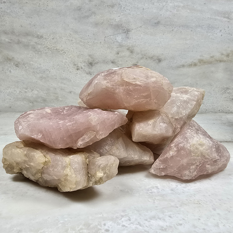 SG LOCAL - AURA HAVEN Rose Quartz Raw stone appox. 350 - 500gm