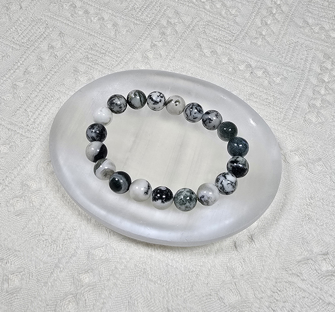 SG LOCAL - AURA HAVEN Natural White Selenite Oval Plate 12cm Cleansing Crystal