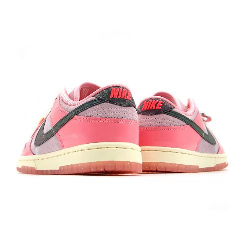 NIKE WMNS DUNK LOW LX "BARBIE" PINK FOAM/MEDIUM🌸ナイキ ウィメンズ ダンクロー LX ピンクフォーム/ミディアム アッシュ