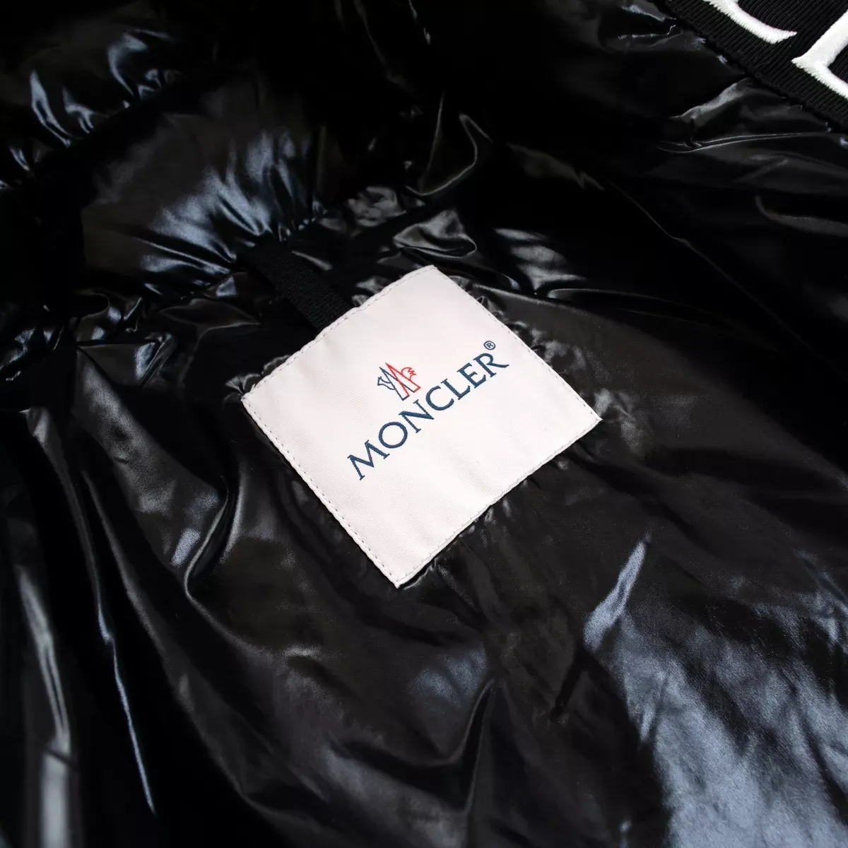 ♪直営店・公式Online♪Moncler MONTCLA 23/24年秋冬