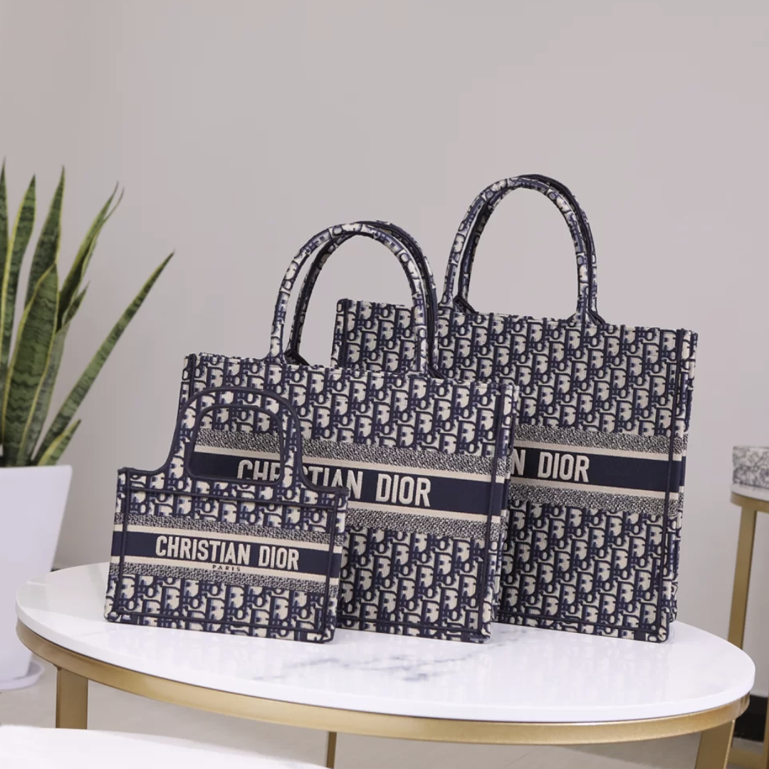 【DIOR】“DIOR BOOK TOTE” “ディオール オブリーク” バッグ