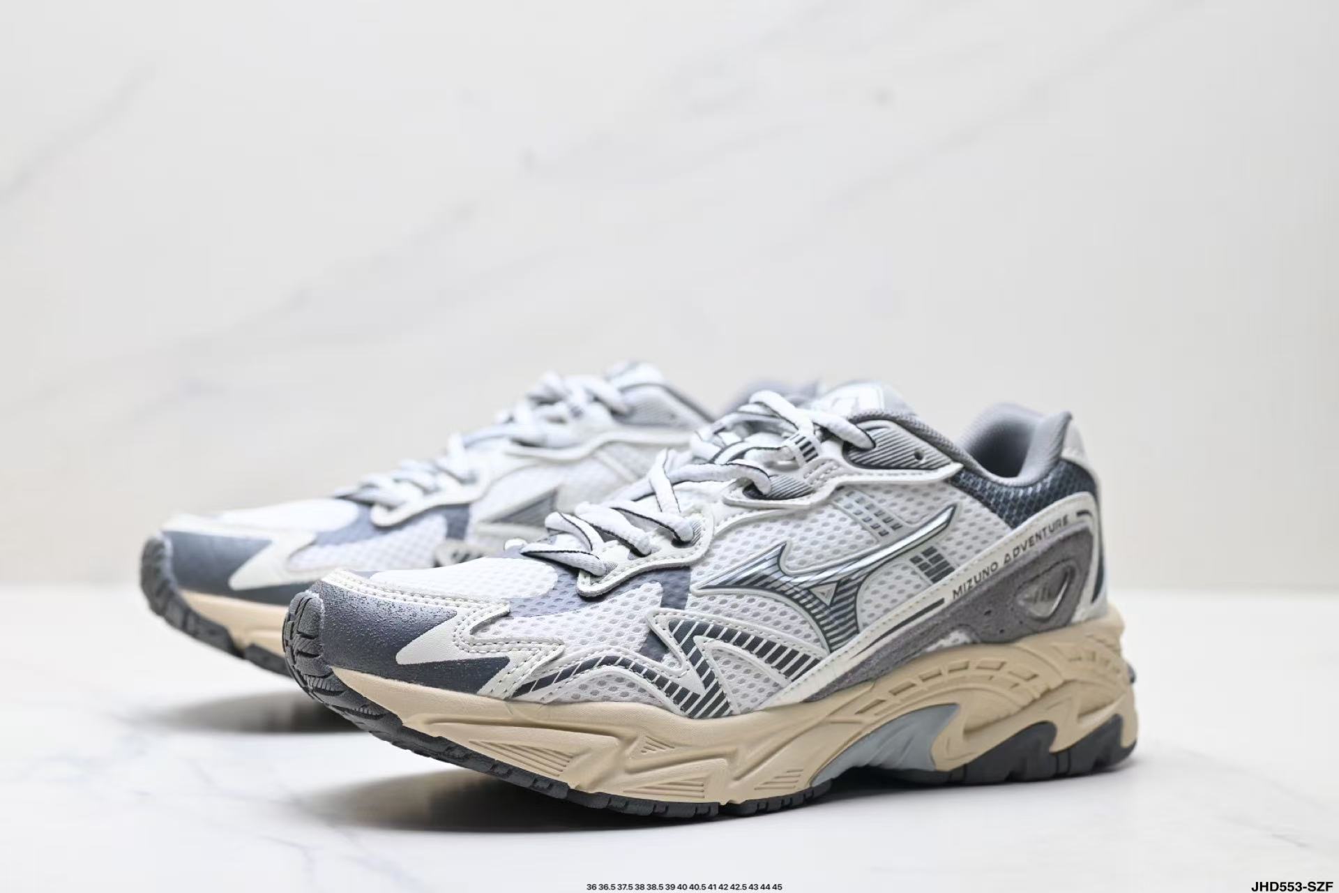 Mizuno（ミズノ） トレーニングシューズ / スニーカー