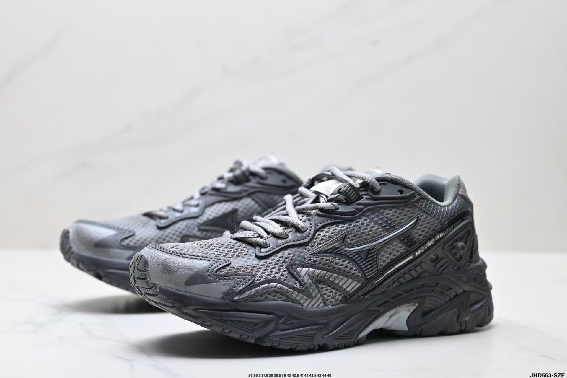 Mizuno（ミズノ） トレーニングシューズ / スニーカー