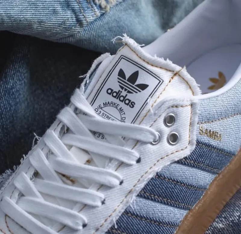 ★おしゃれコラボ atmos pink×adidas Originals Sambaeデニム