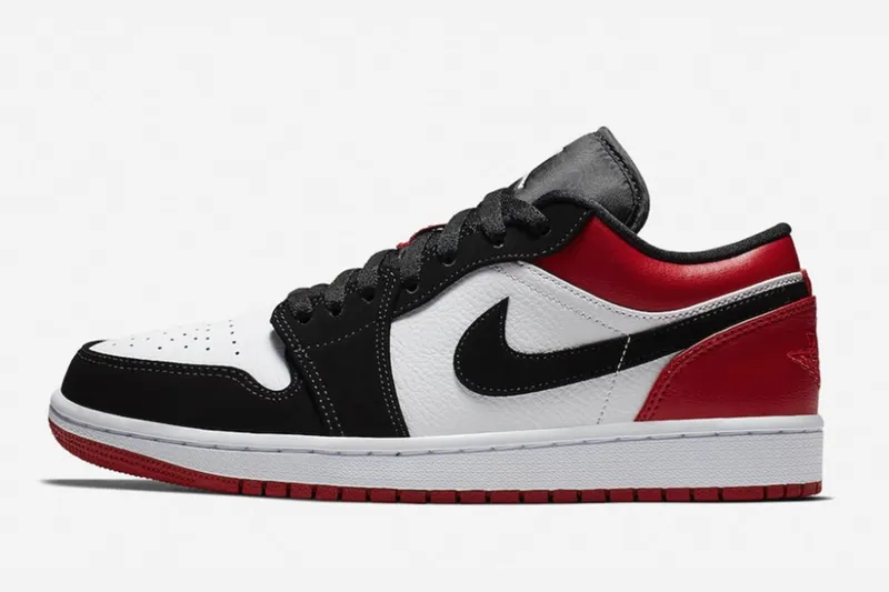 Air Jordan 1 Low OG "Black Toe" スニーカーWhite/Black-Varsity Red 