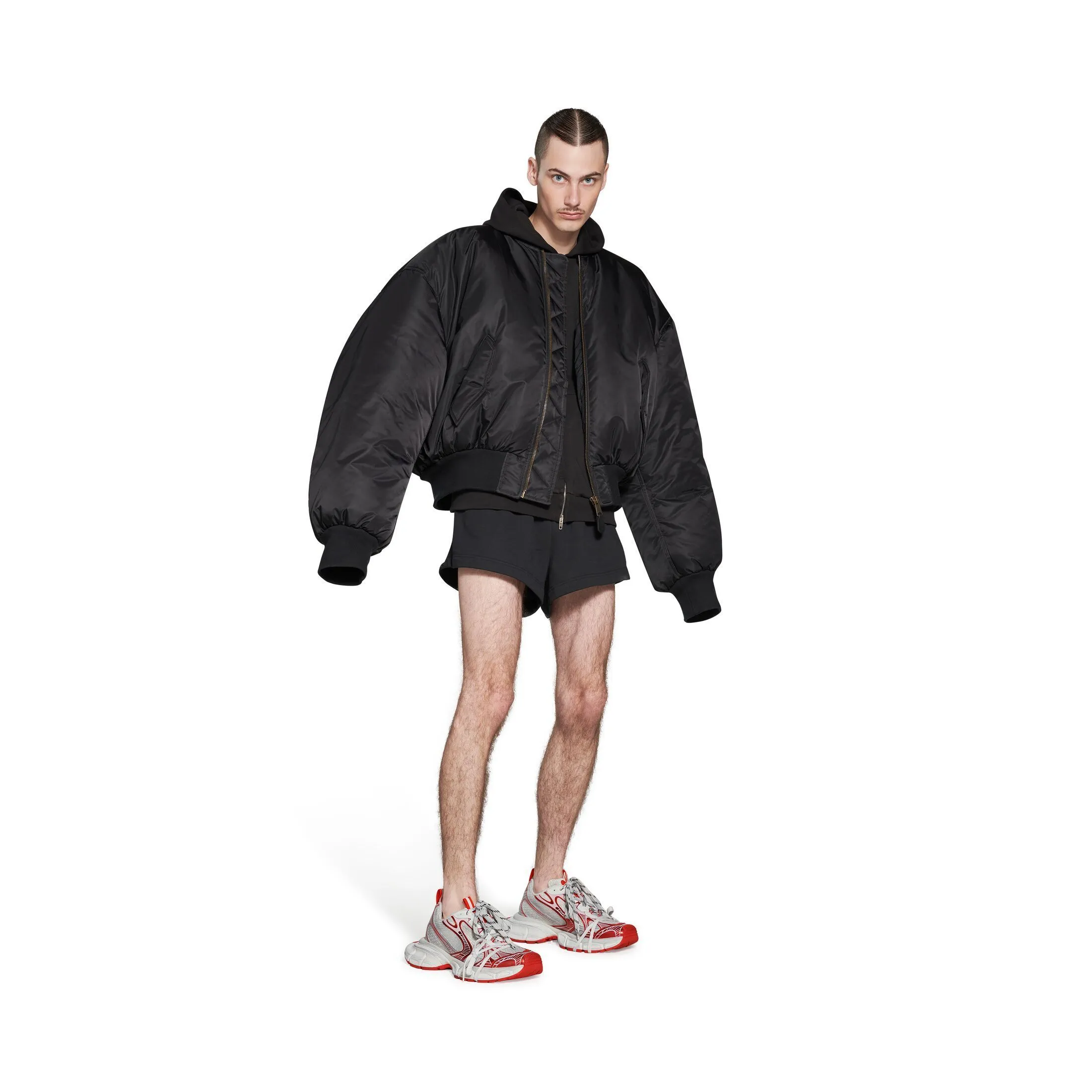 ★BALENCIAGA★ブラックとホワイトのメッシュ & ポリウレタン製 3XL トレーナーは★直営店★