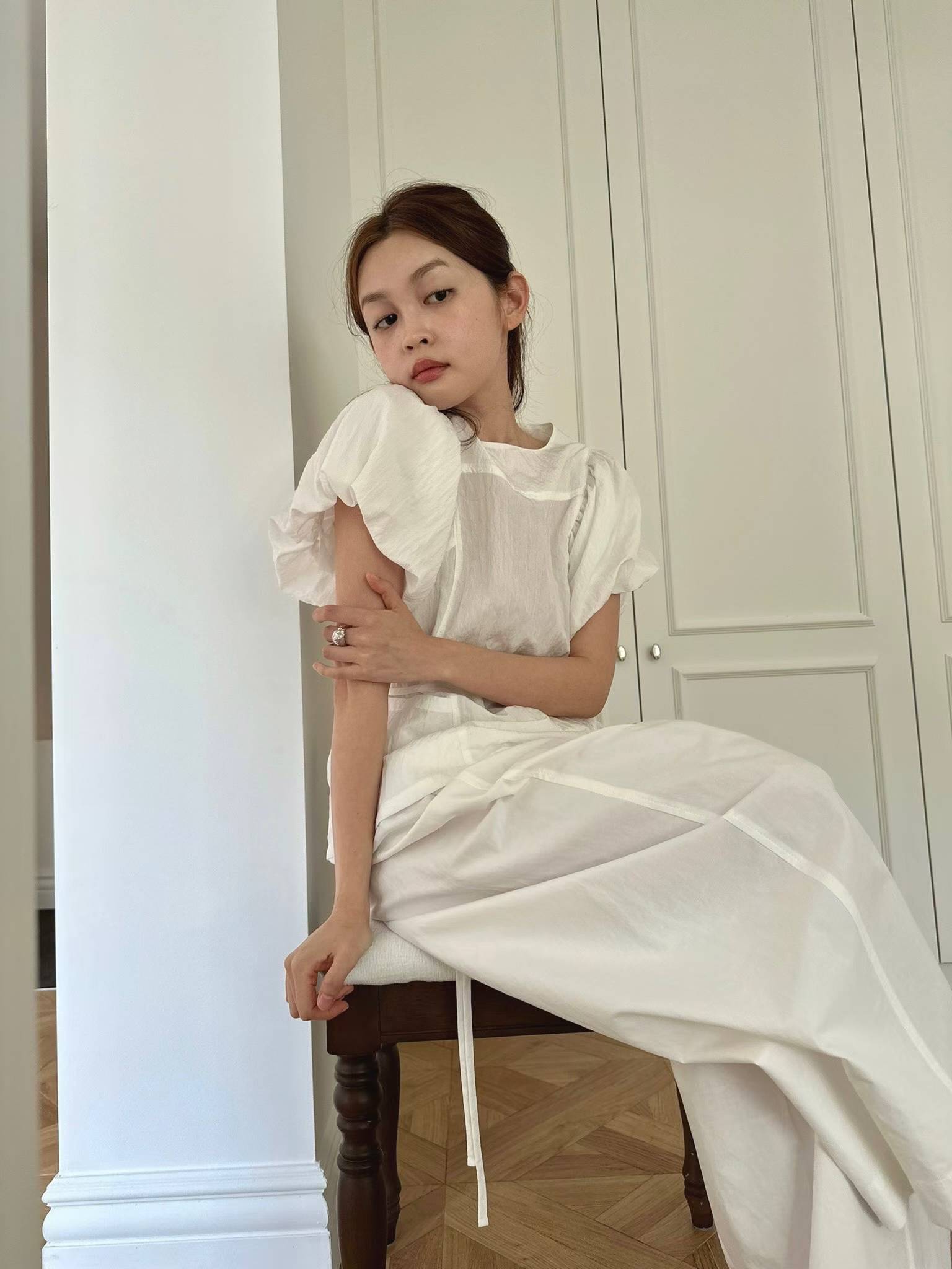 FRIDA PREMIUM LANTERN SLEEVES TIE BLOUSE