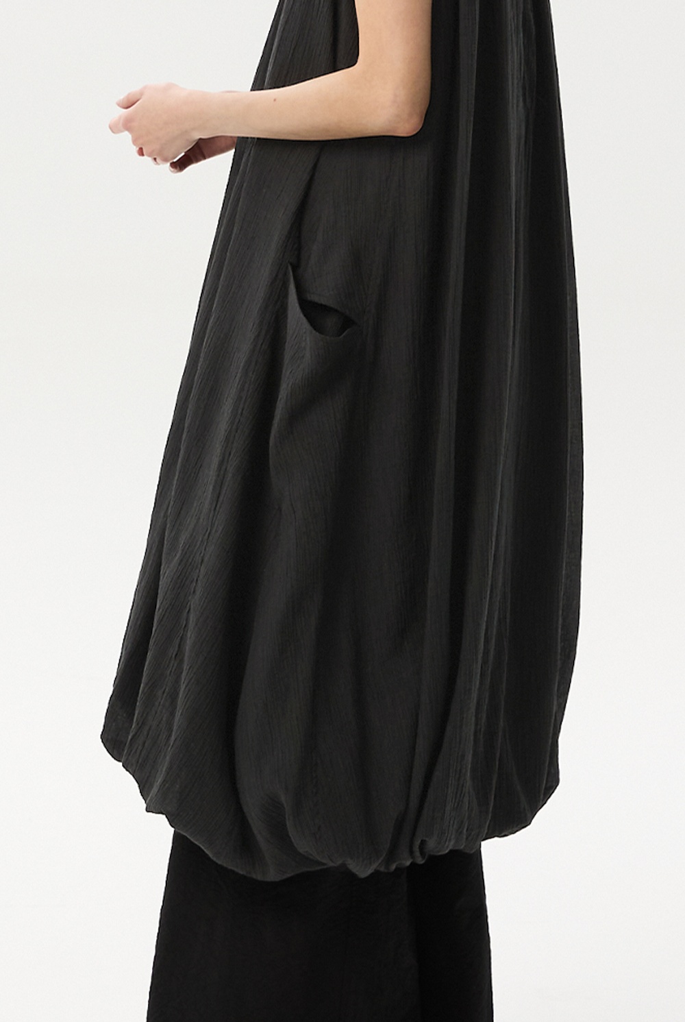 ML15 / BALLOON SLEEVELESS DRESS