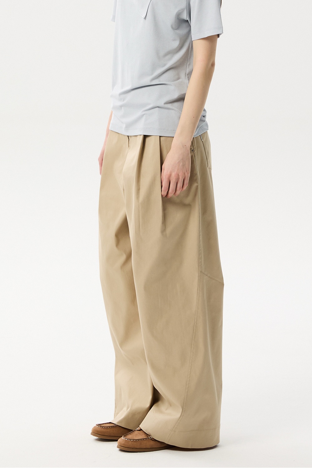 ML18 / CURVED WIDE PANTS