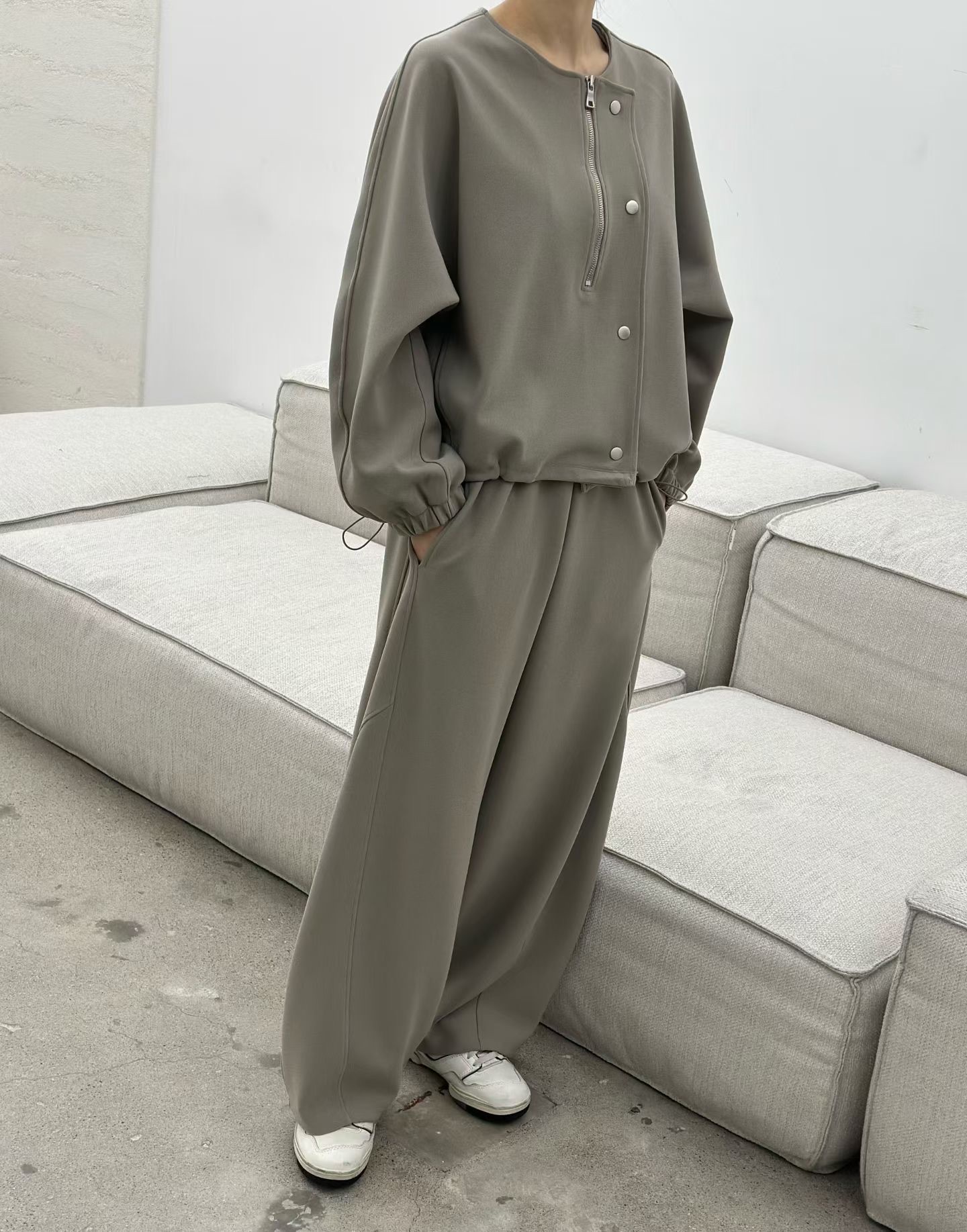 LE09 / ZIPPER-SNAP BUTTON LIGHT JACKET