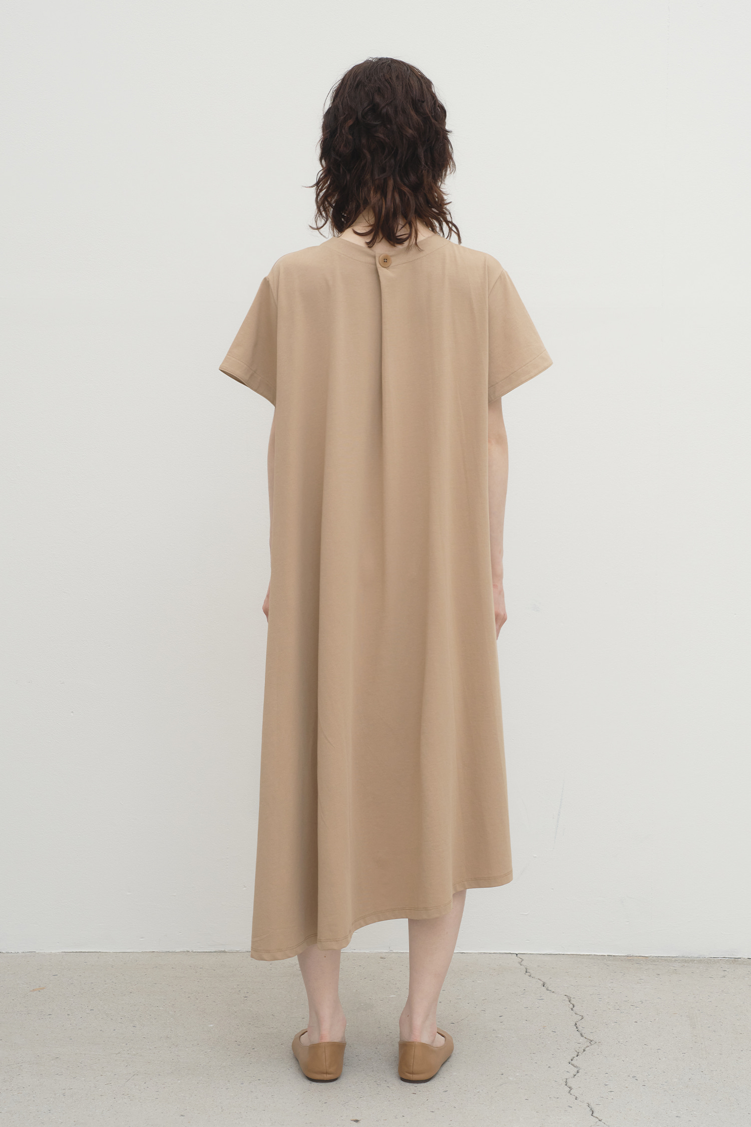 WW23 / KITTEN DIAGONAL FLARE DRESS