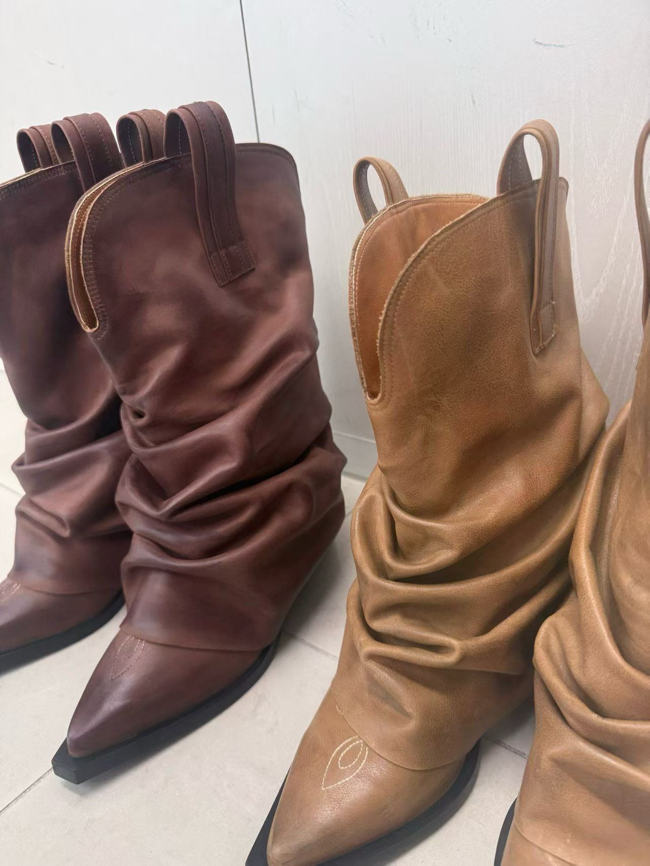 SCRUNCHED WESTERN BOOTS