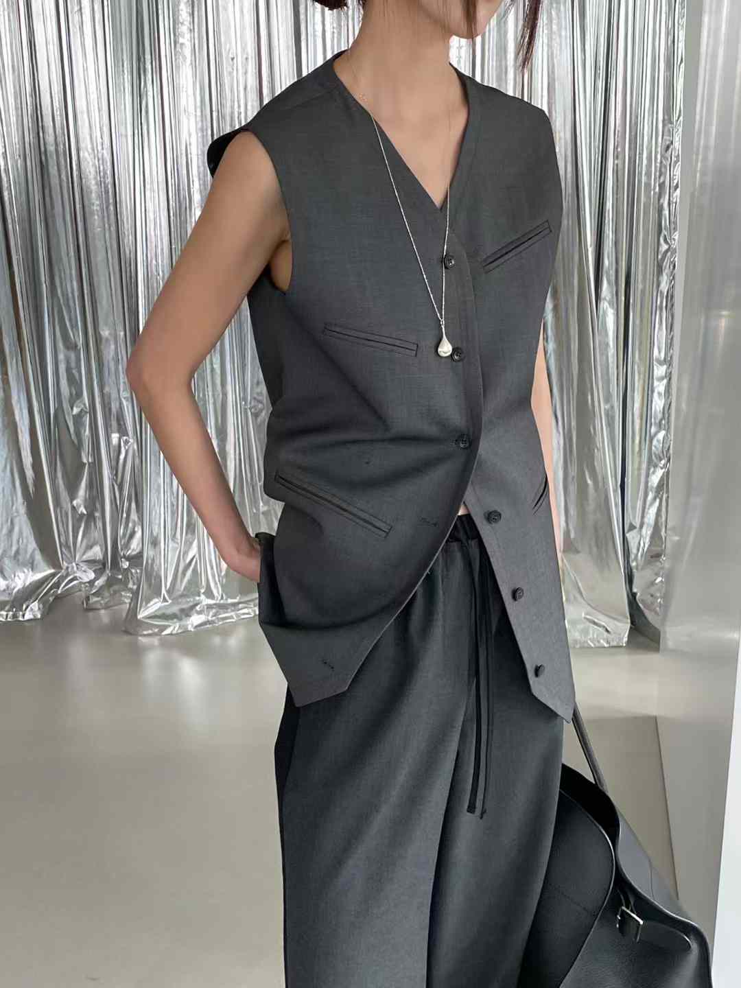 CLARENE BUTTON DOWN LONG VEST TOP